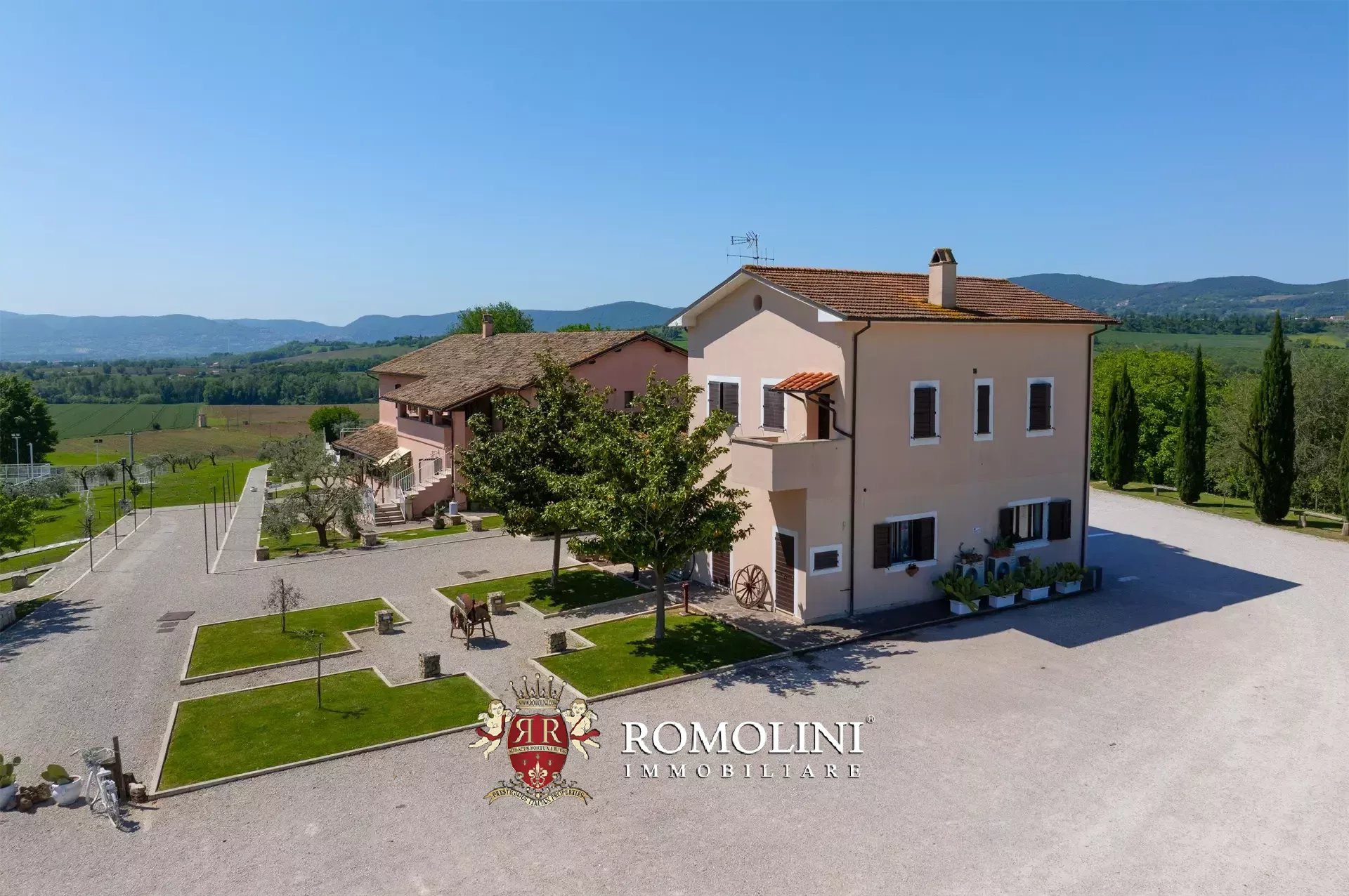 35 Bedroom Villa/Townhouse's Image 43
