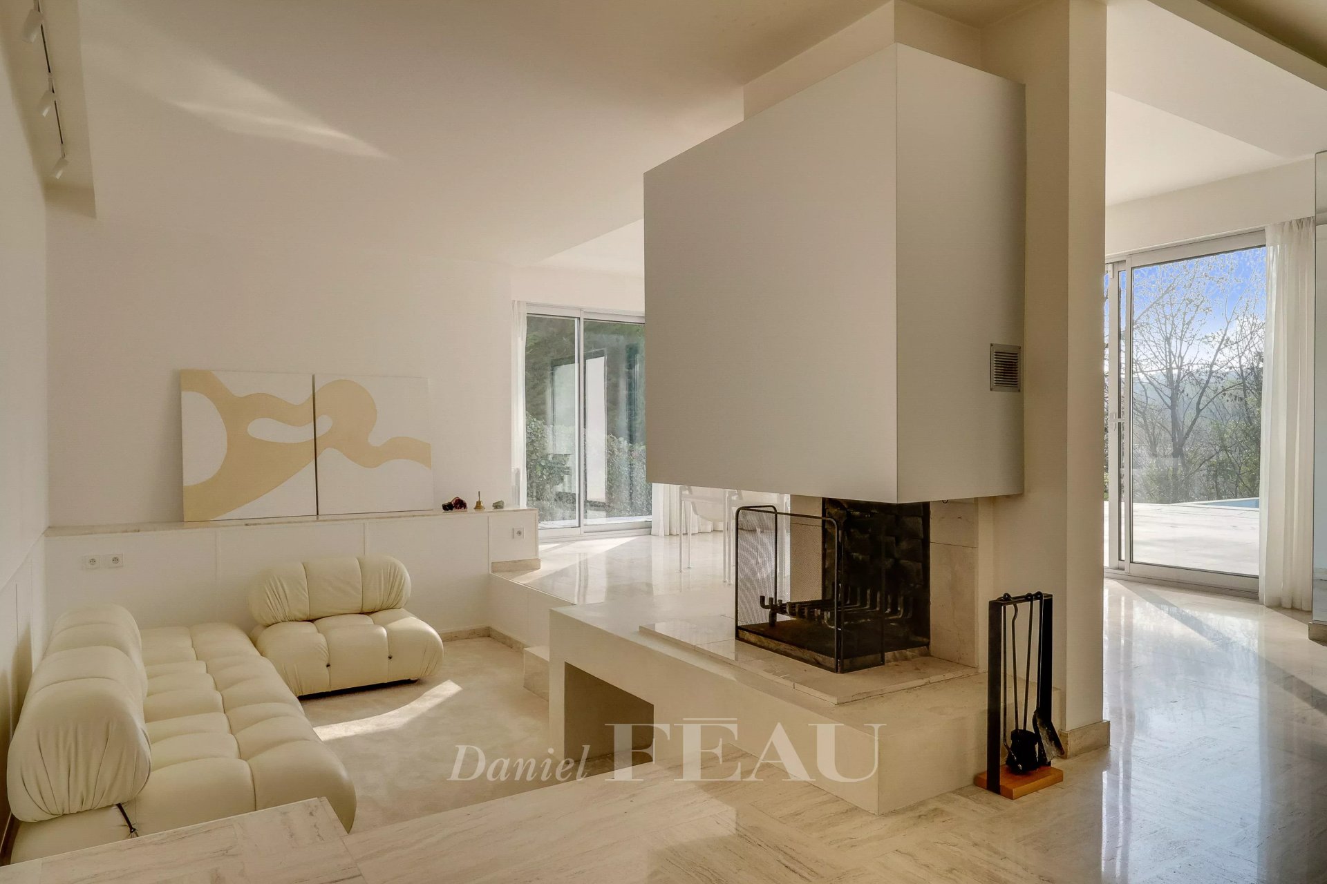 4 Bedroom Villa/Townhouse's Image 3