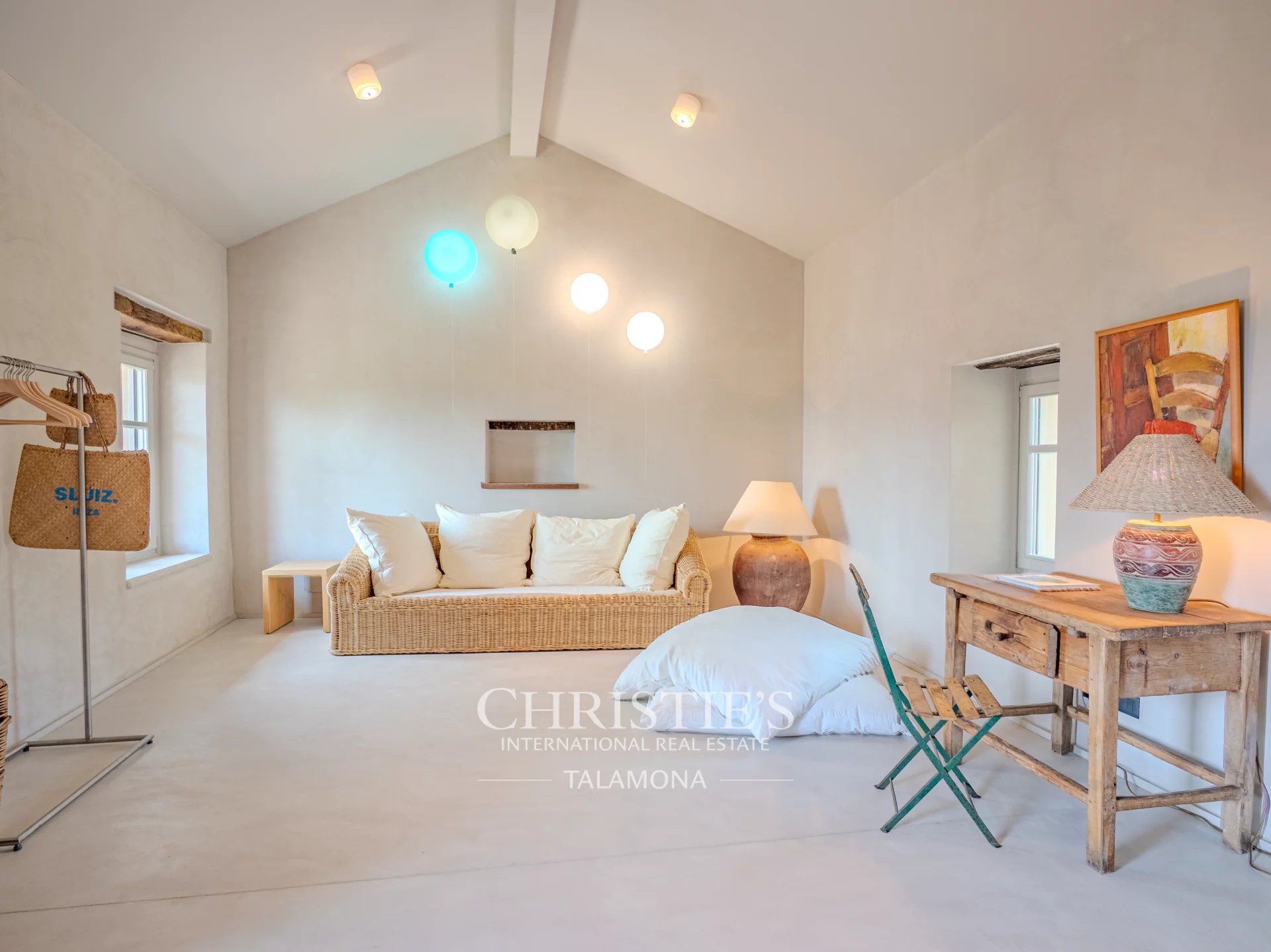4 Bedroom Villa/Townhouse's Image 26