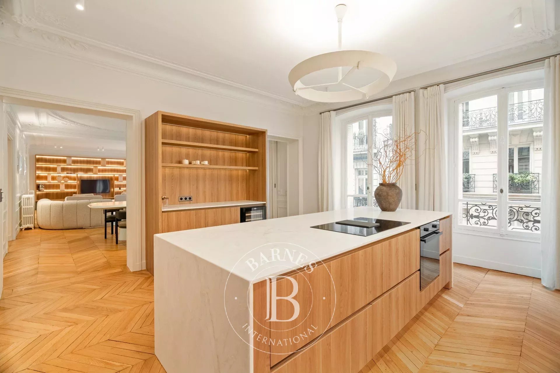 Paris  - Apartment 4 Bedrooms - picture 4