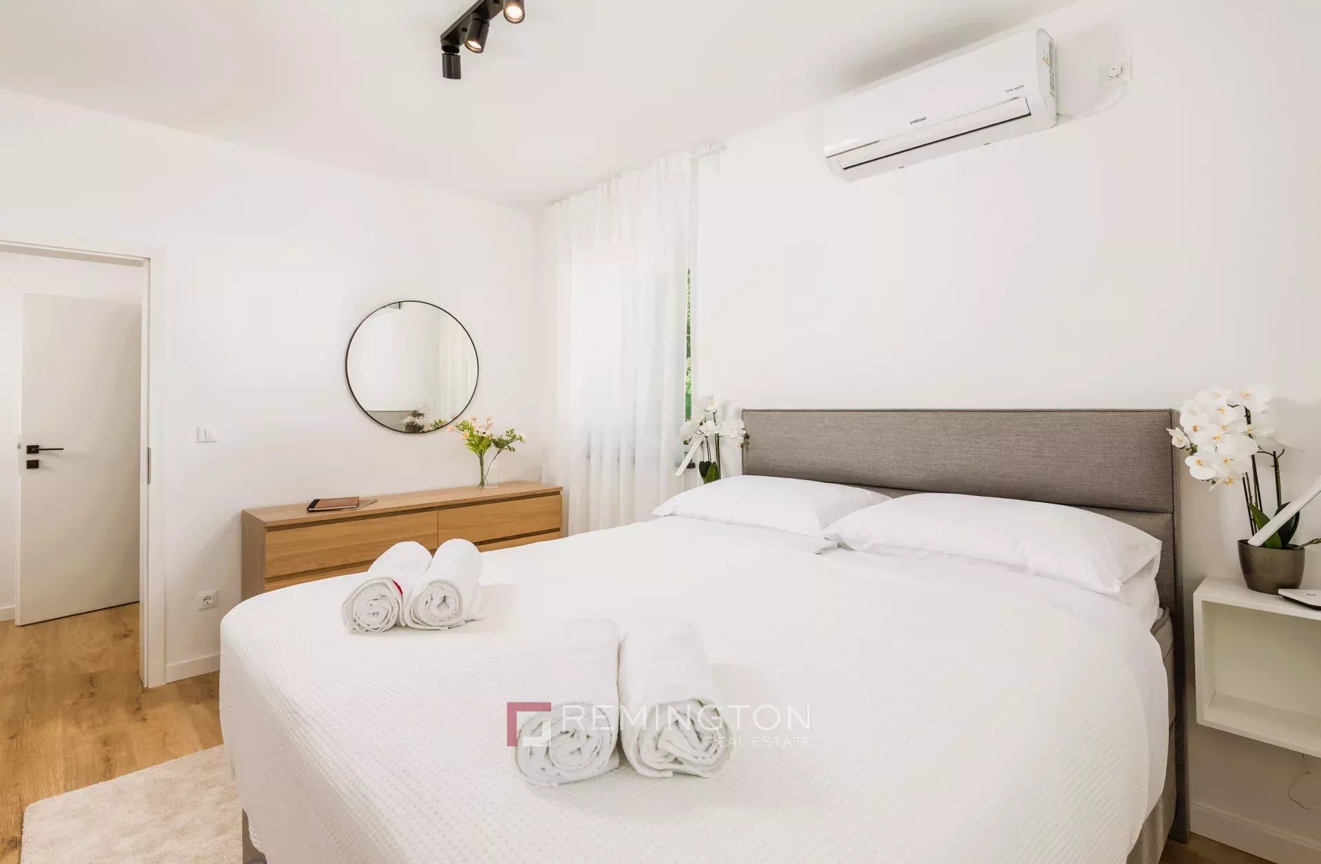 2 Bedroom Apartment/Flat's Image 4