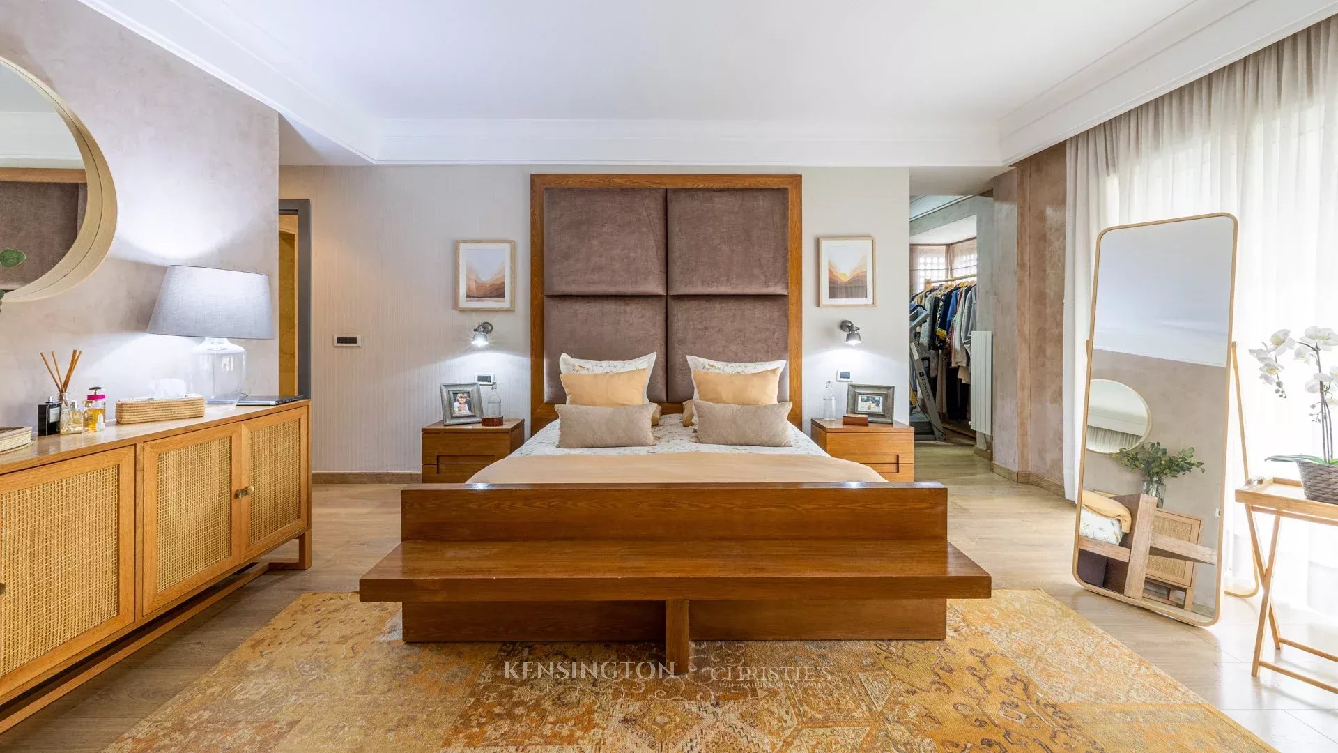 5 Bedroom Villa/Townhouse's Image 5