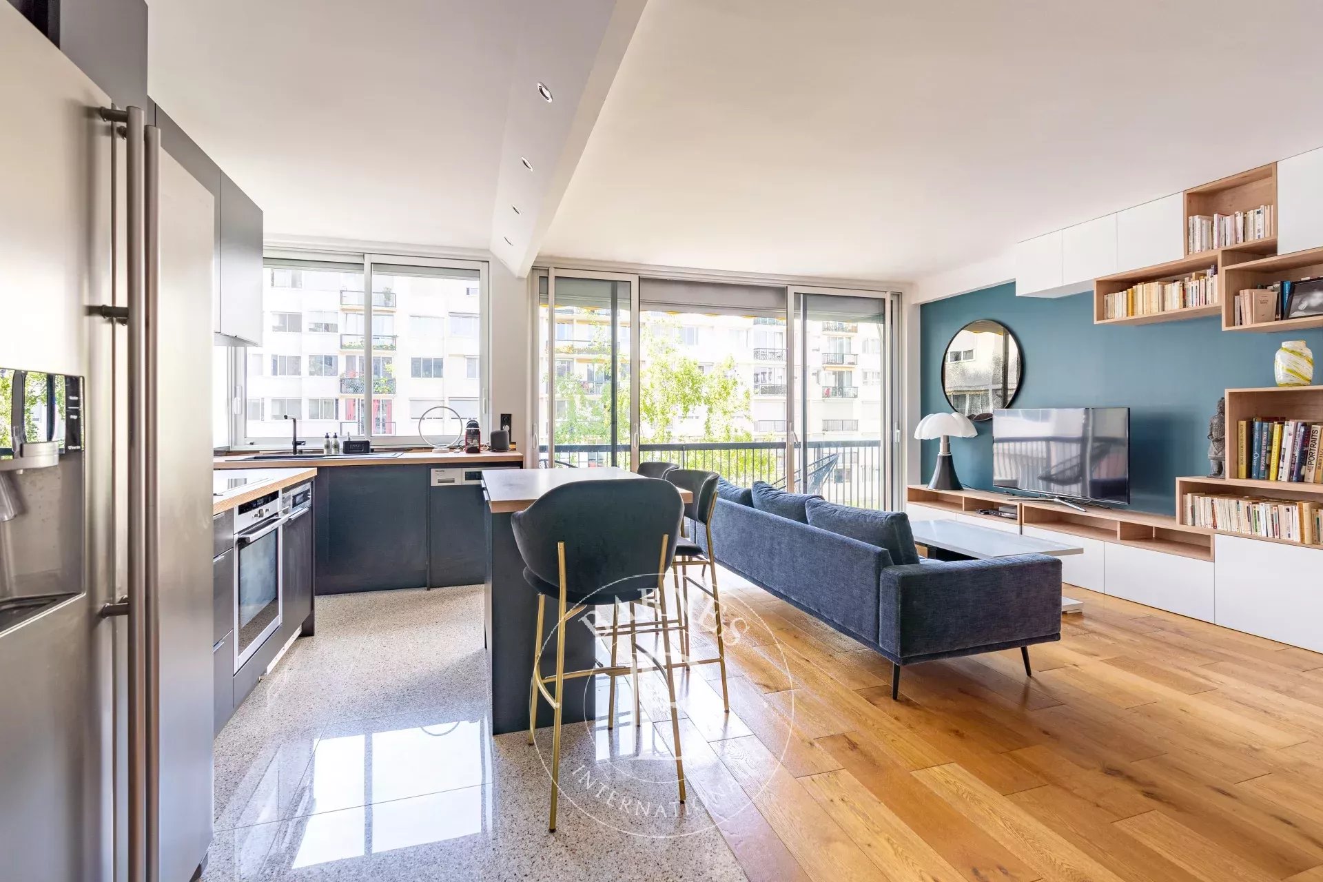 PARIS 17 - EXCLUSIVE - SAINT-FERDINAND - 2-BED APARTMENT WITH BALCONY