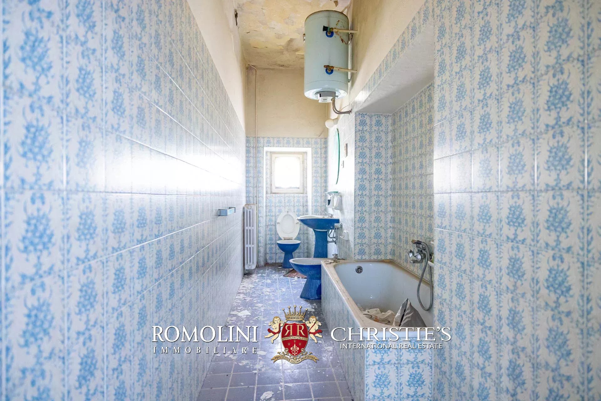 8 Bedroom Villa/Townhouse's Image 33