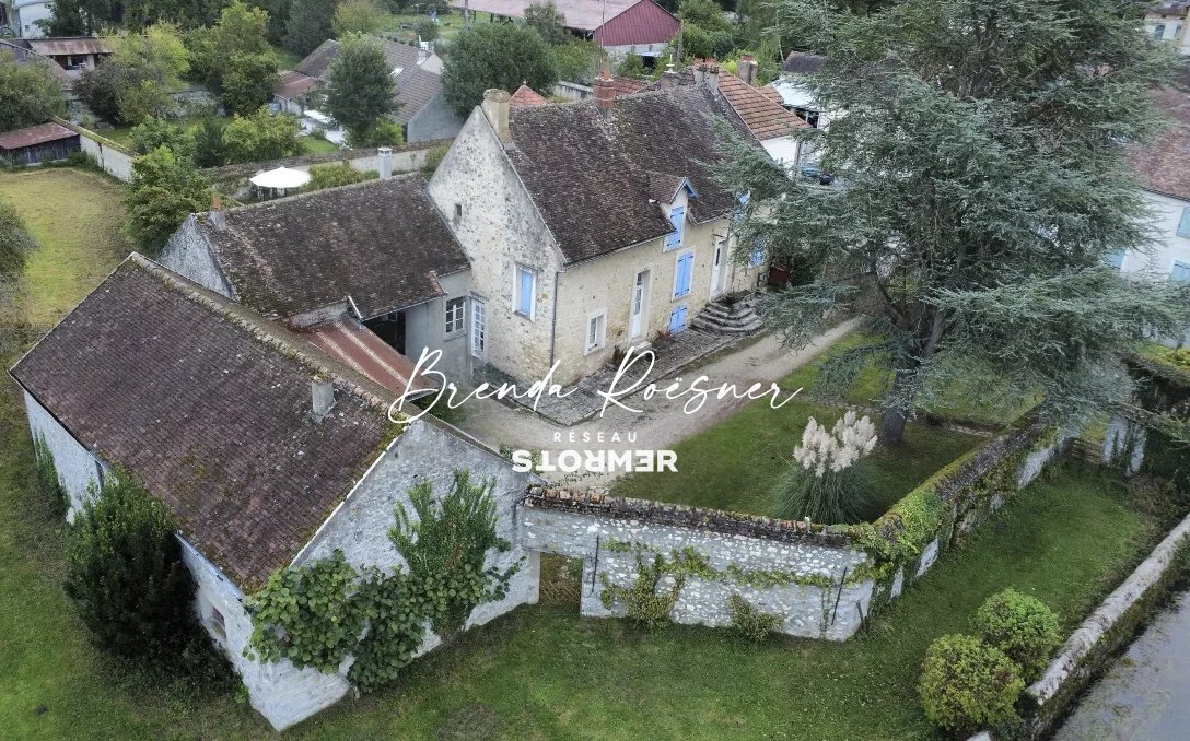 Maison de Caractère du XIXe Siècle à Flagy