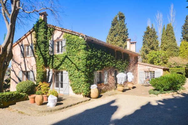 Grasse Villa for sale Charming Mas with Open Views — photo 3