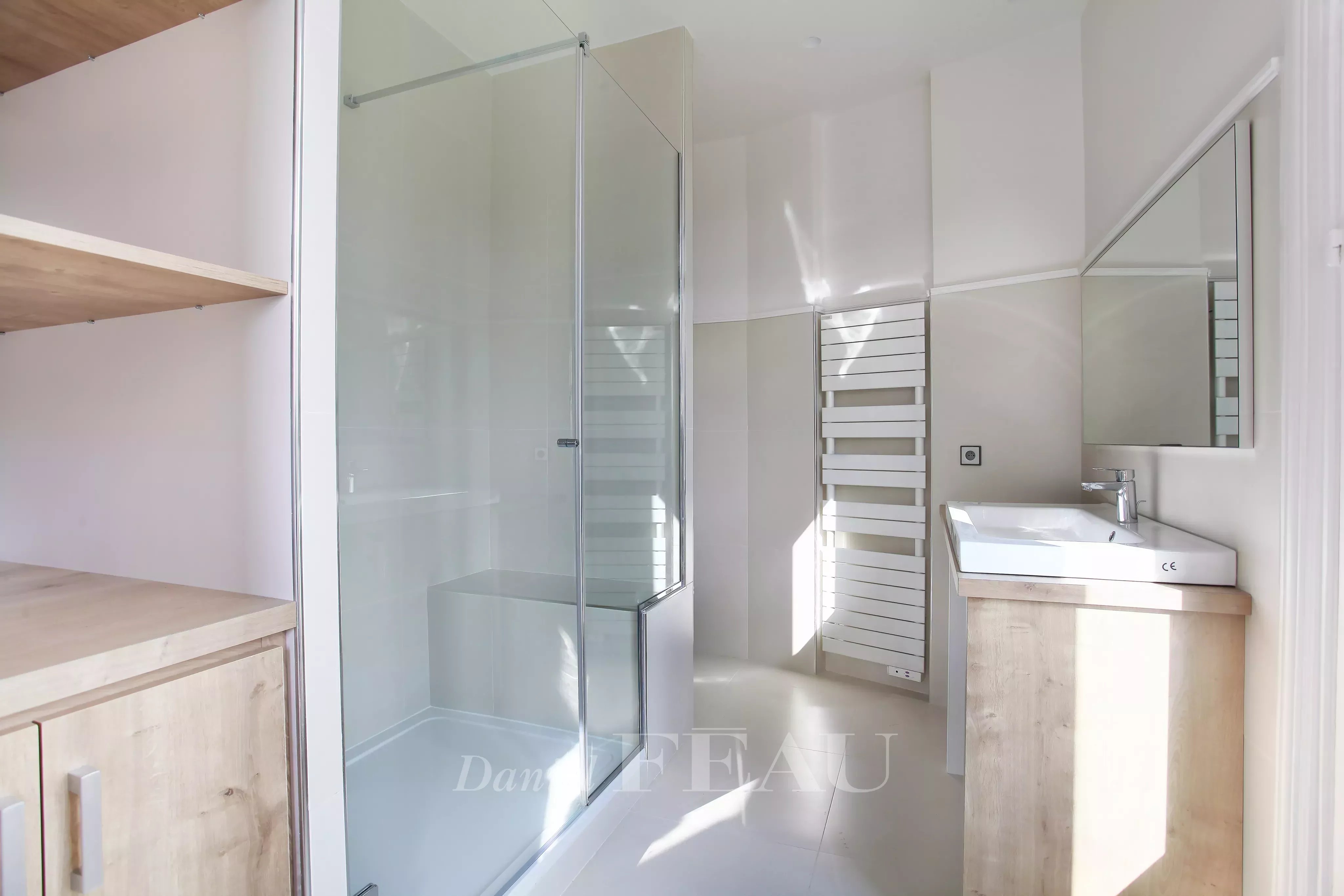 Location Appartement Paris 8ème