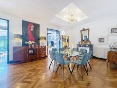 Cannet Europe, 302m² townhouse in a quiet location — photo 2 of 7