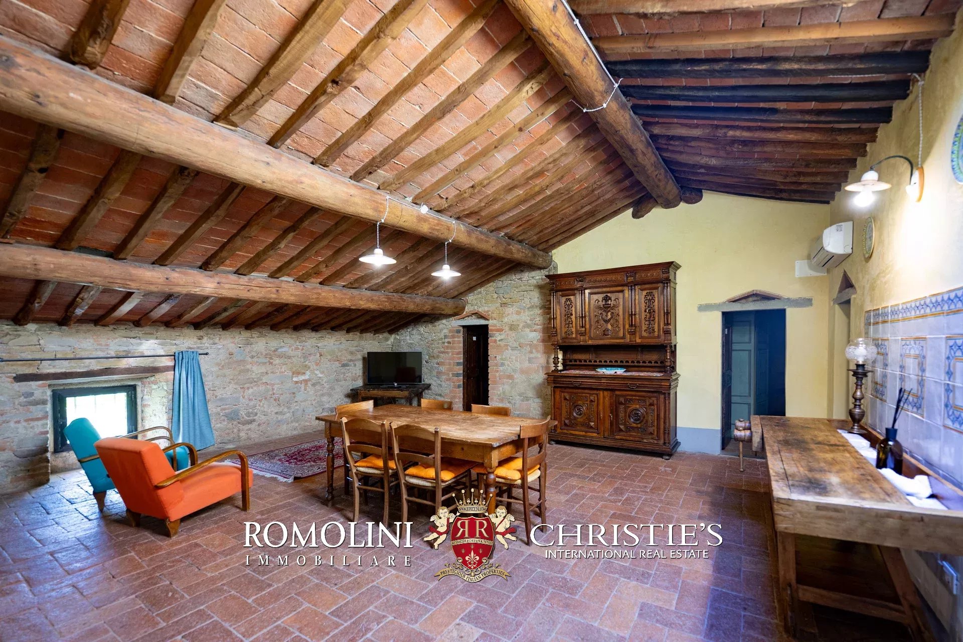 13 Bedroom Villa/Townhouse's Image 37