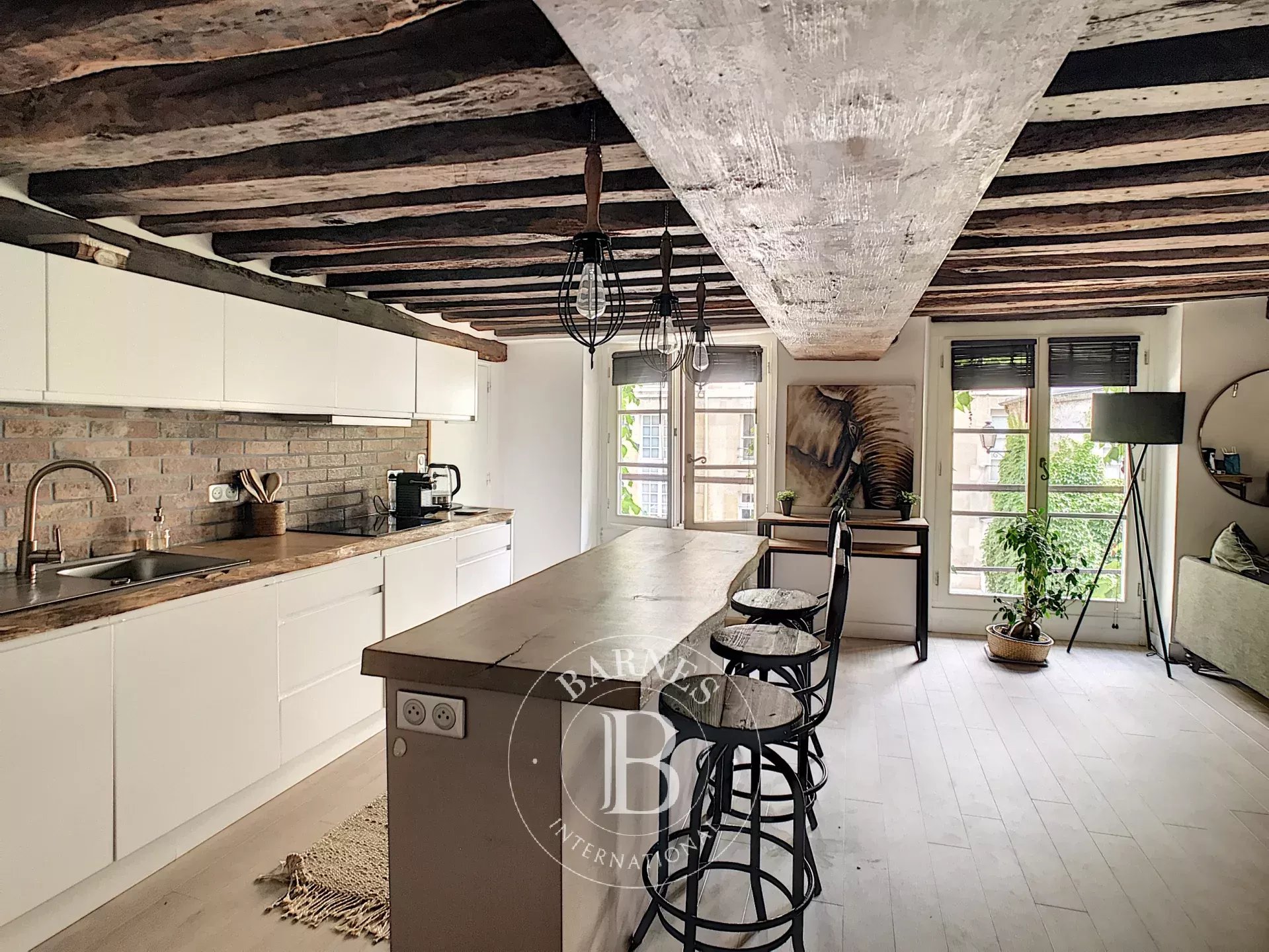 Daire Paris 3ème - picture 5