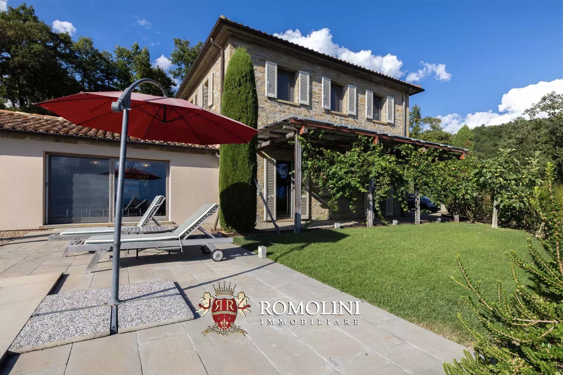 4 Bedroom Villa/Townhouse's Image 11