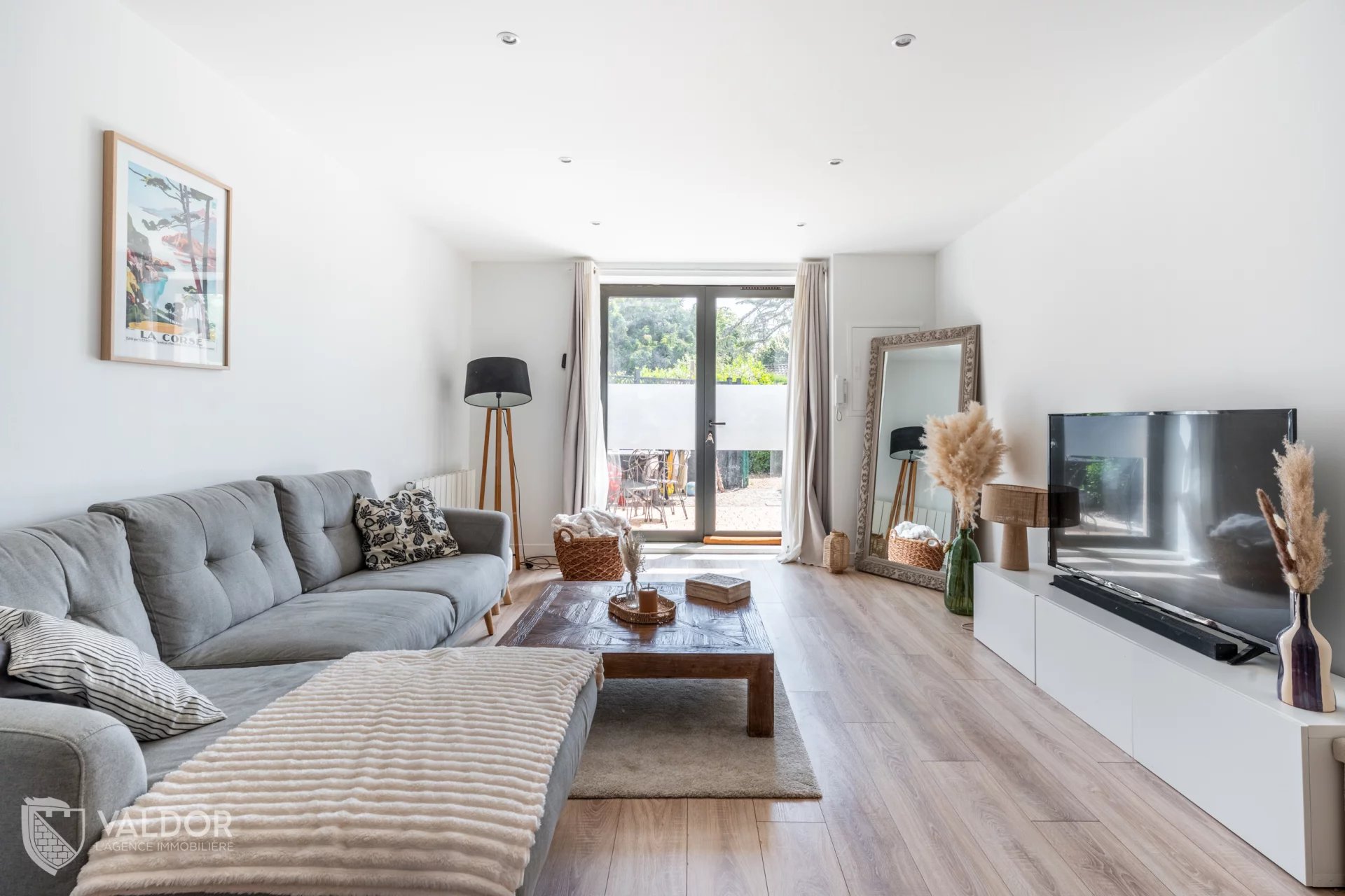 Arnas - Duplex T4 avec extérieur