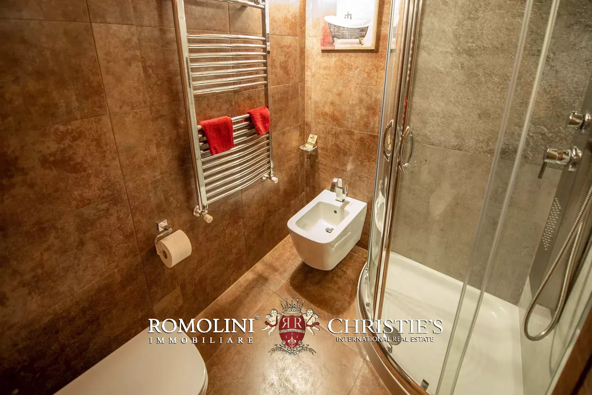 7 Bedroom Villa/Townhouse's Image 72