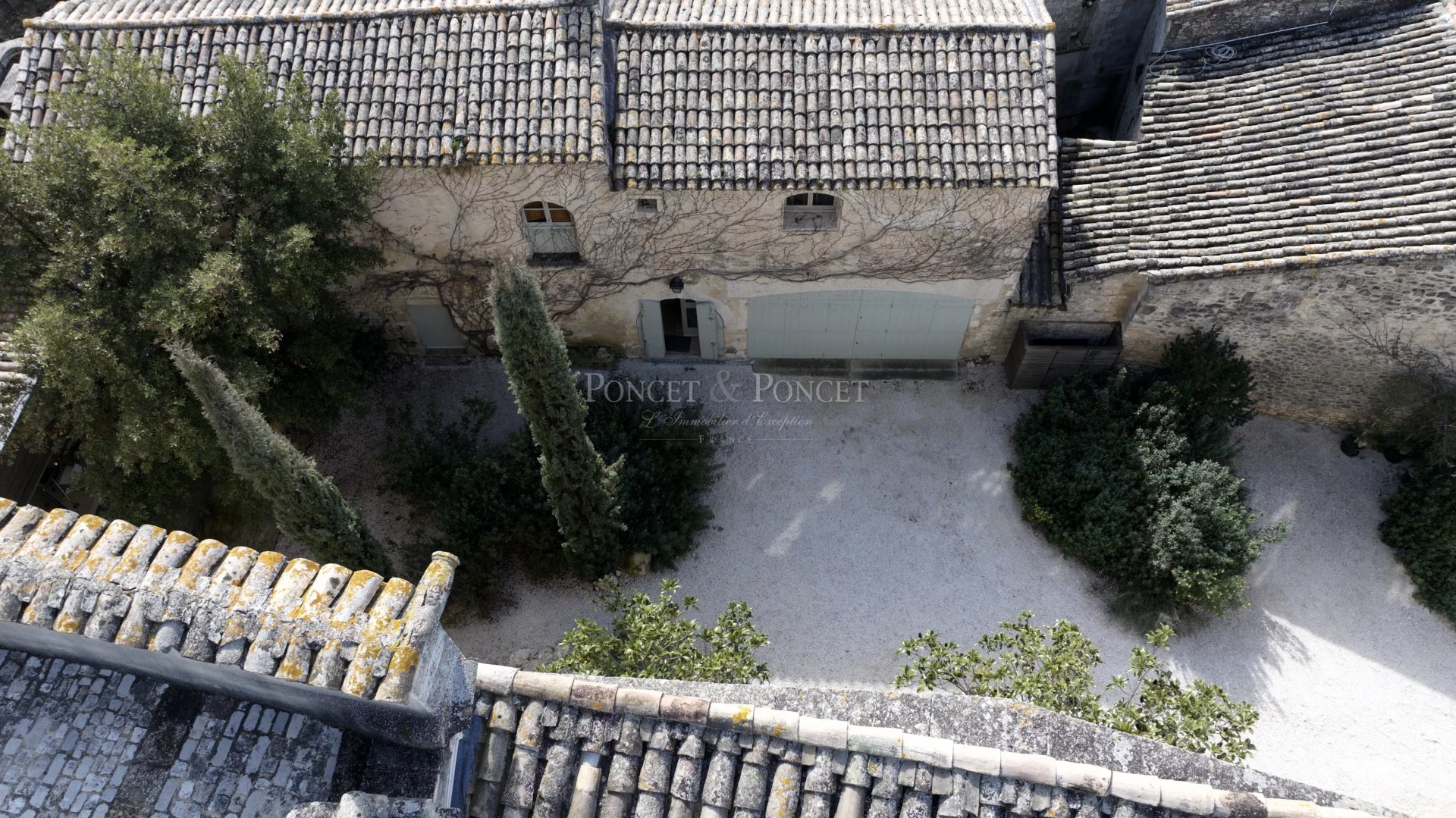 9 Bedroom Chateau's Image 22