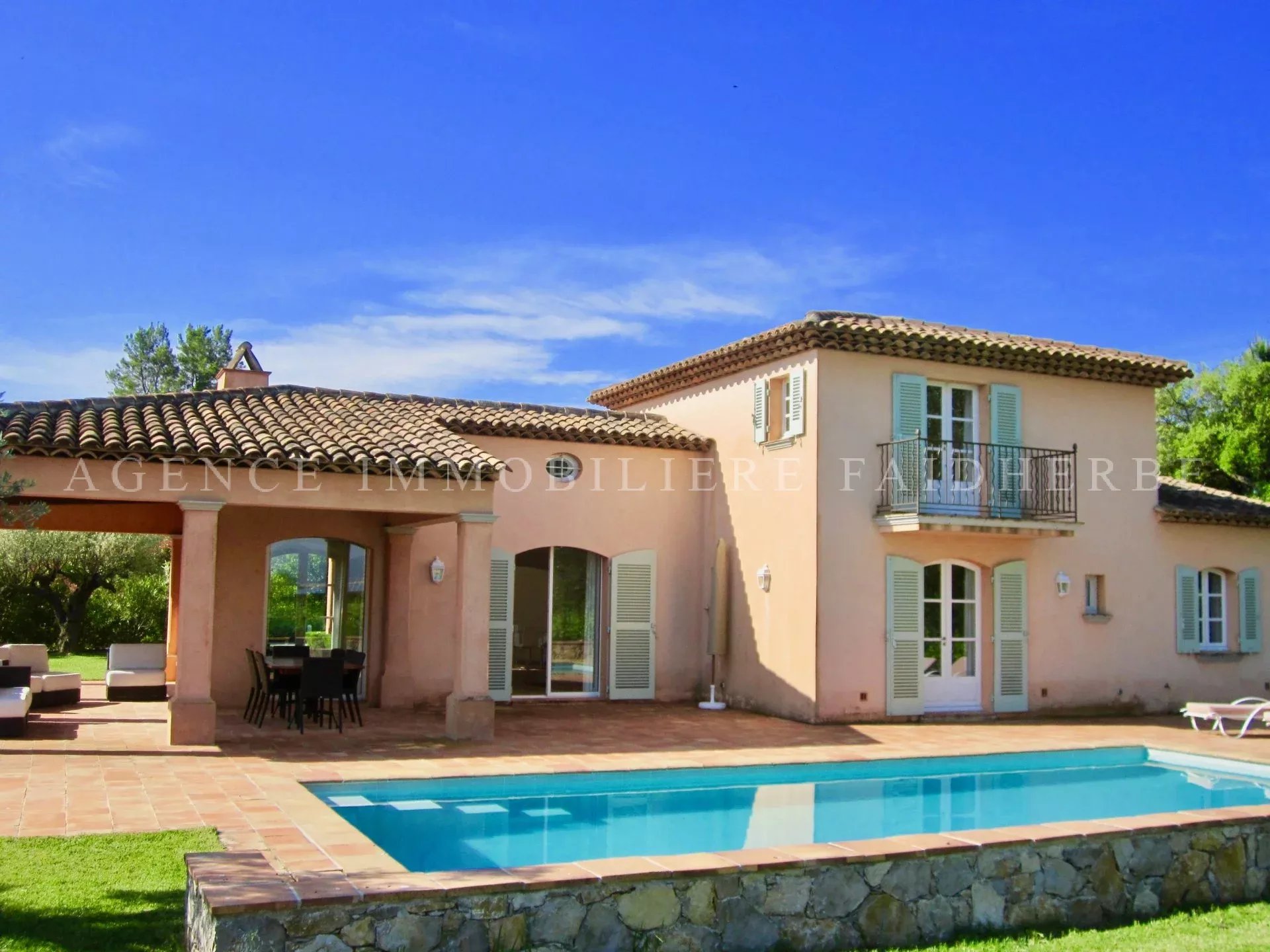 Agence immobilière de STAES IMMOBILIER