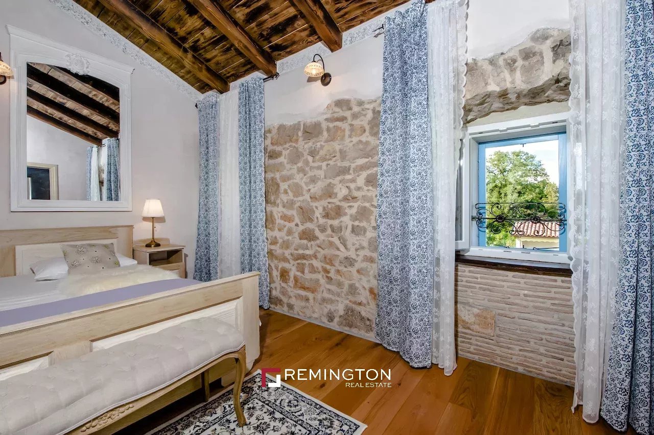 4 Bedroom Villa/Townhouse's Image 20