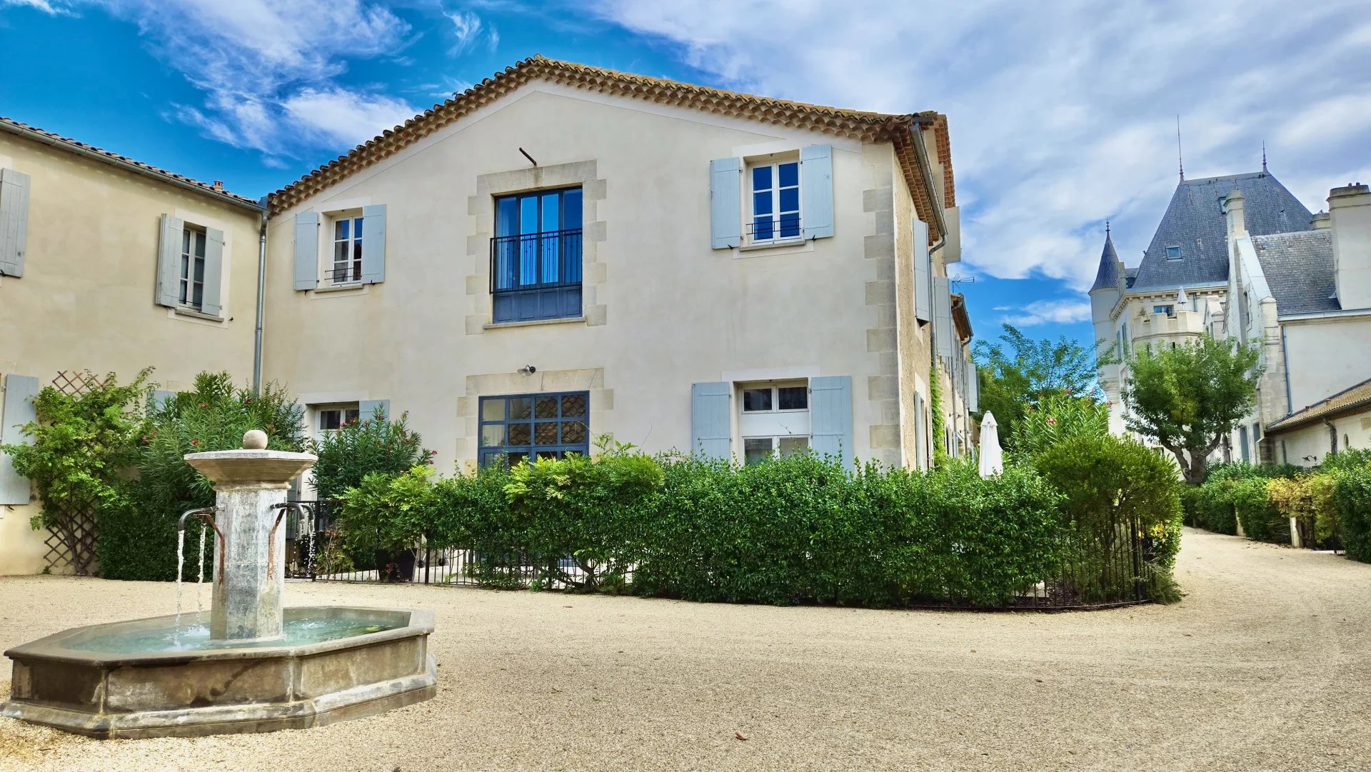 Agence immobilière de 