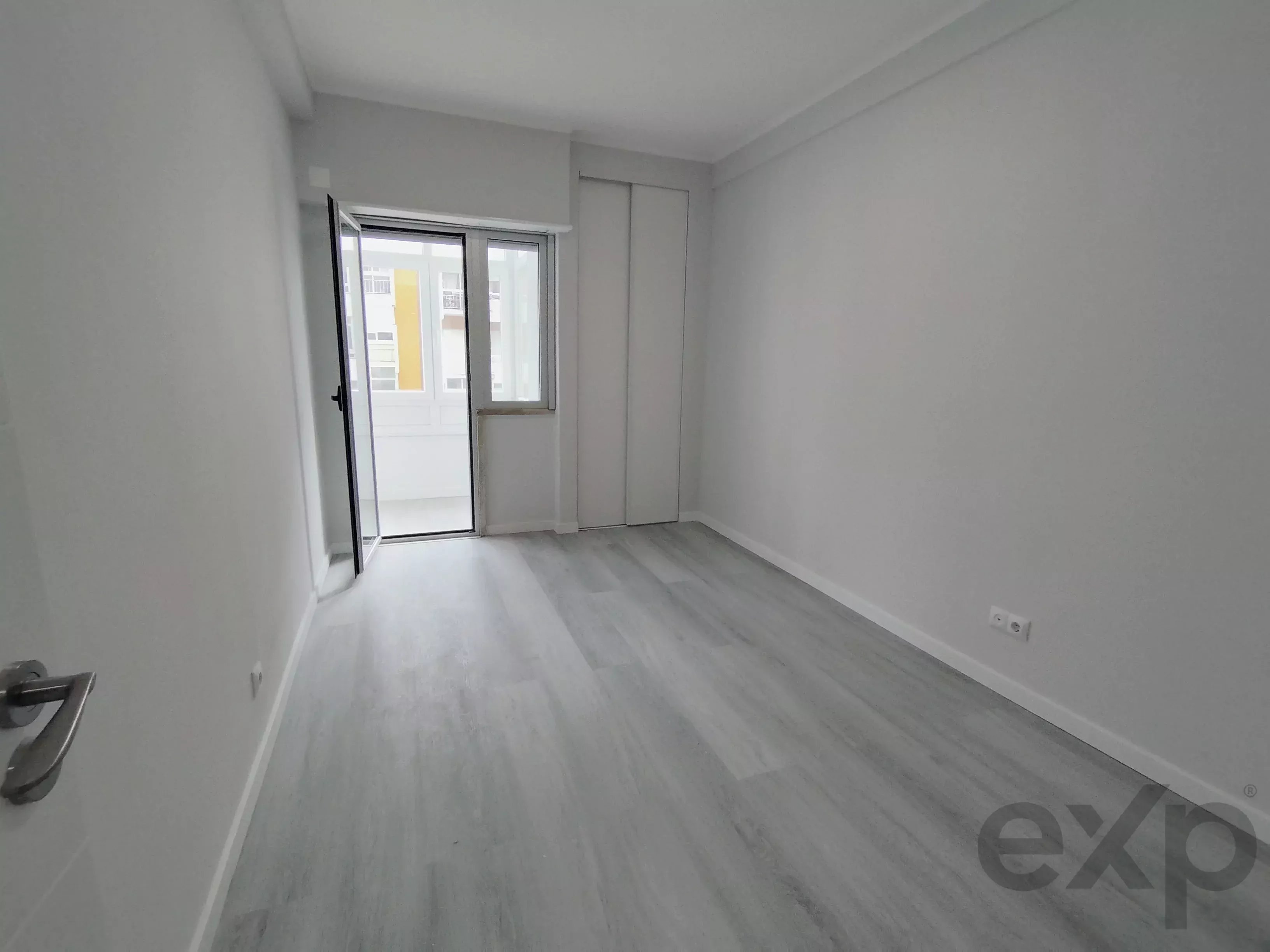 Central 2-Bedroom Apartment in Oeiras: Comfort, Elevator and Premium Location 86191632 image 11
