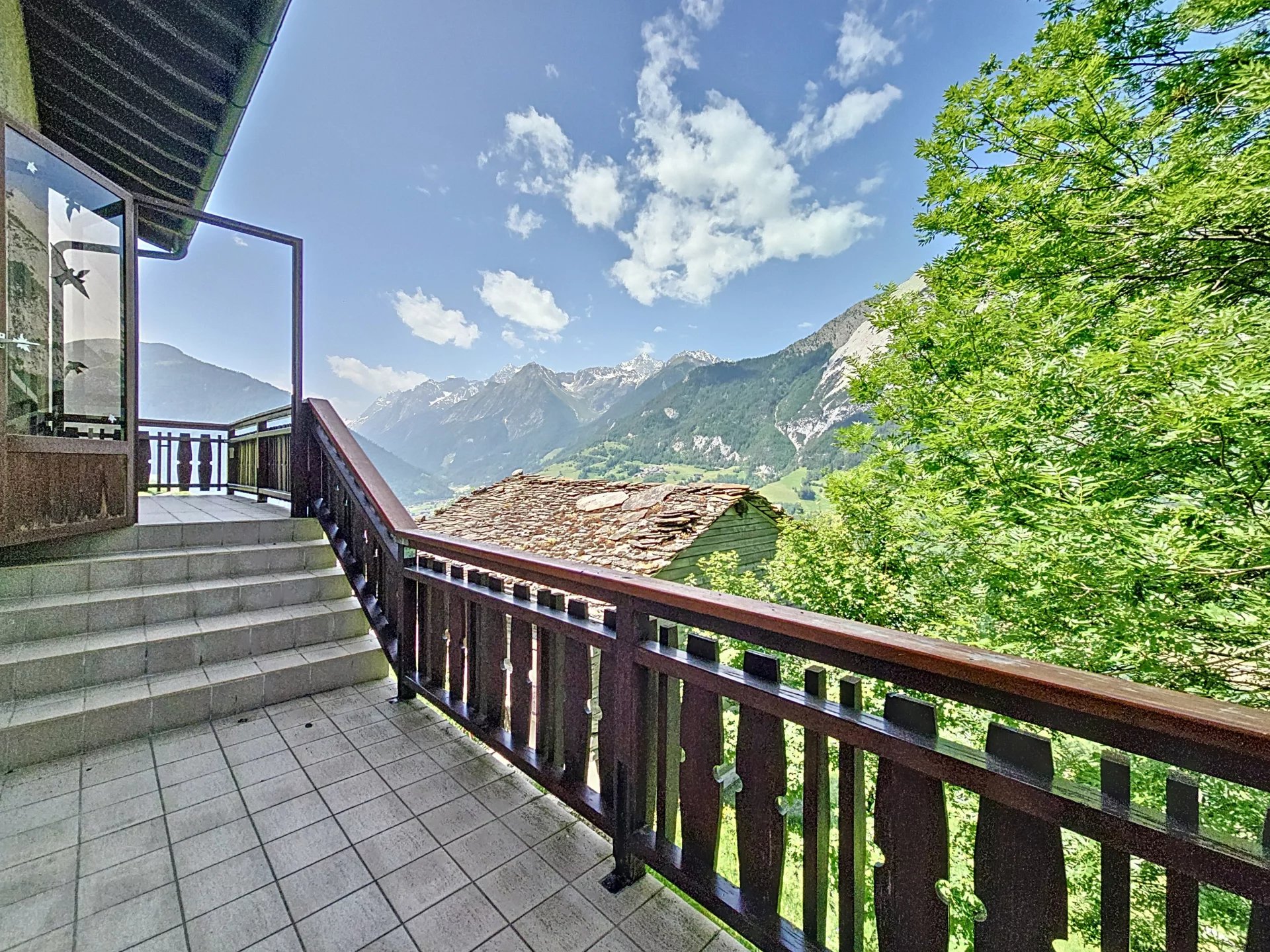 Charmante maison villageoise et sa grange traditionnelle !