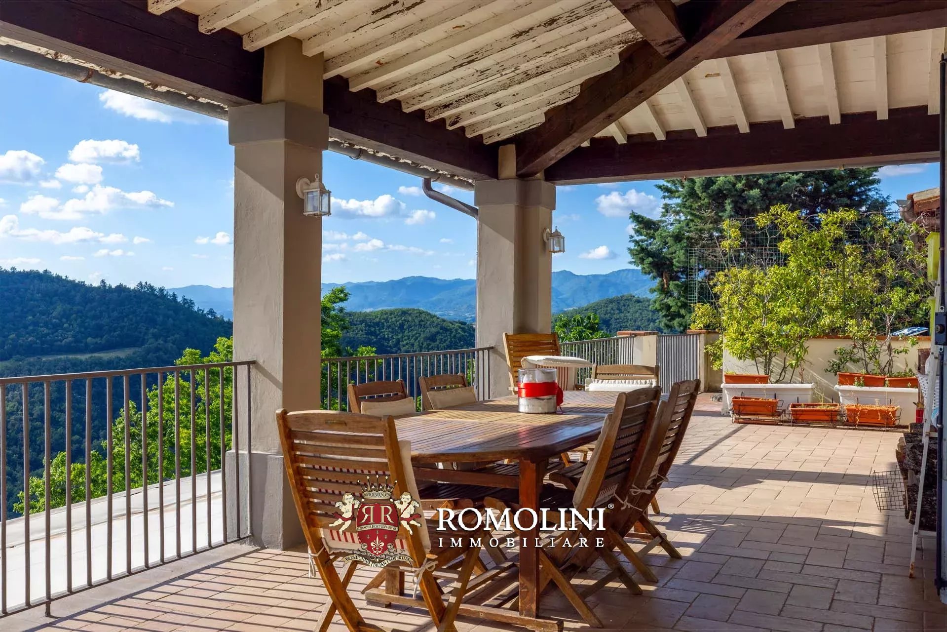 14 Bedroom Vineyard's Image 41