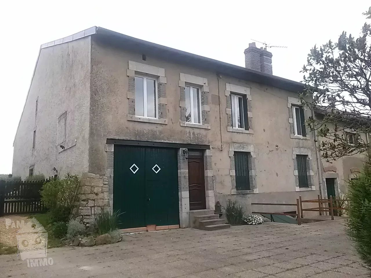 Agence immobilière de 