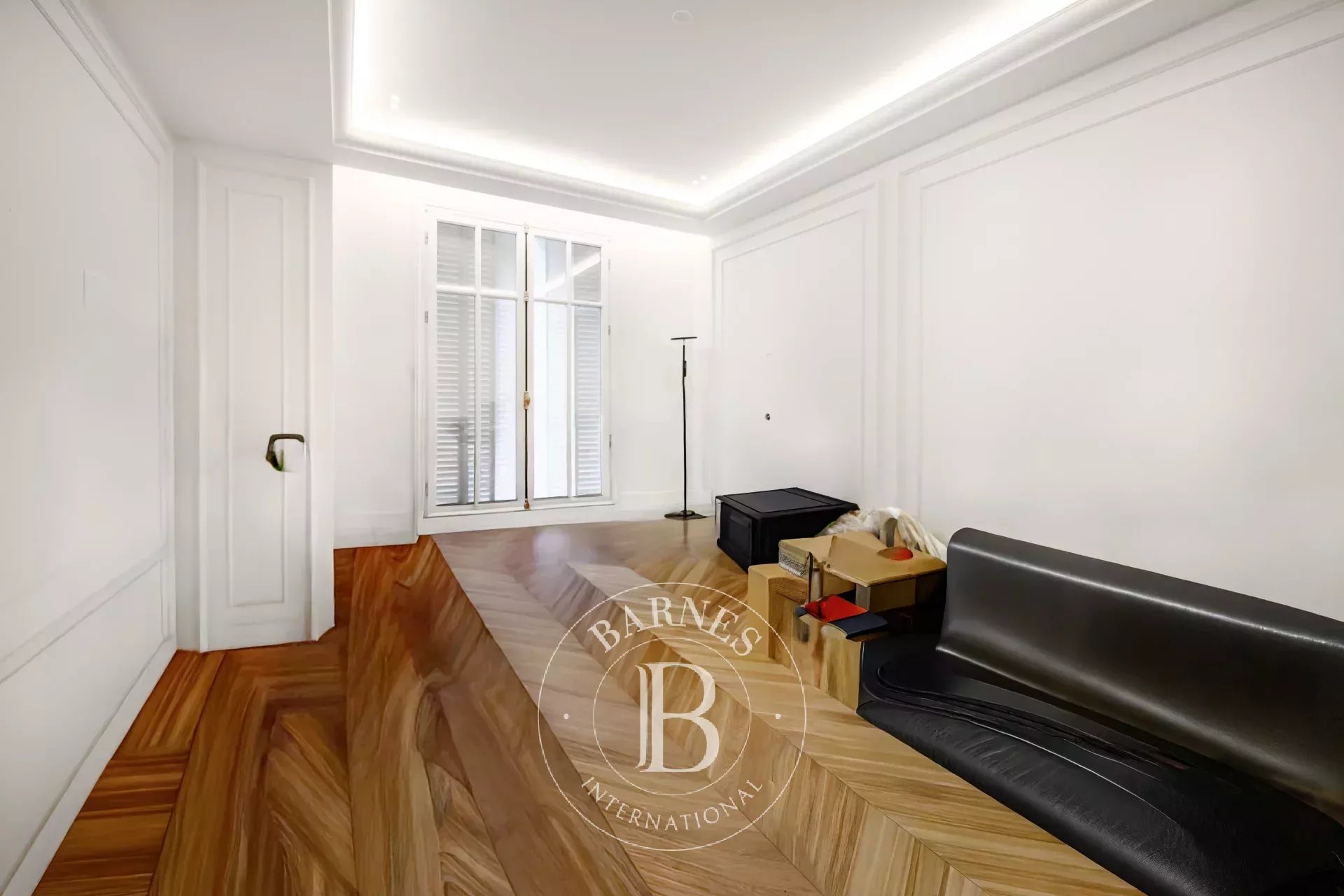 Daire Paris 8ème - picture 15