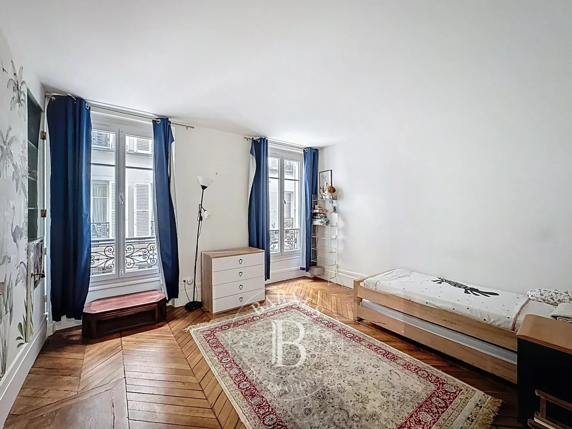 Daire Paris 8ème - picture 7