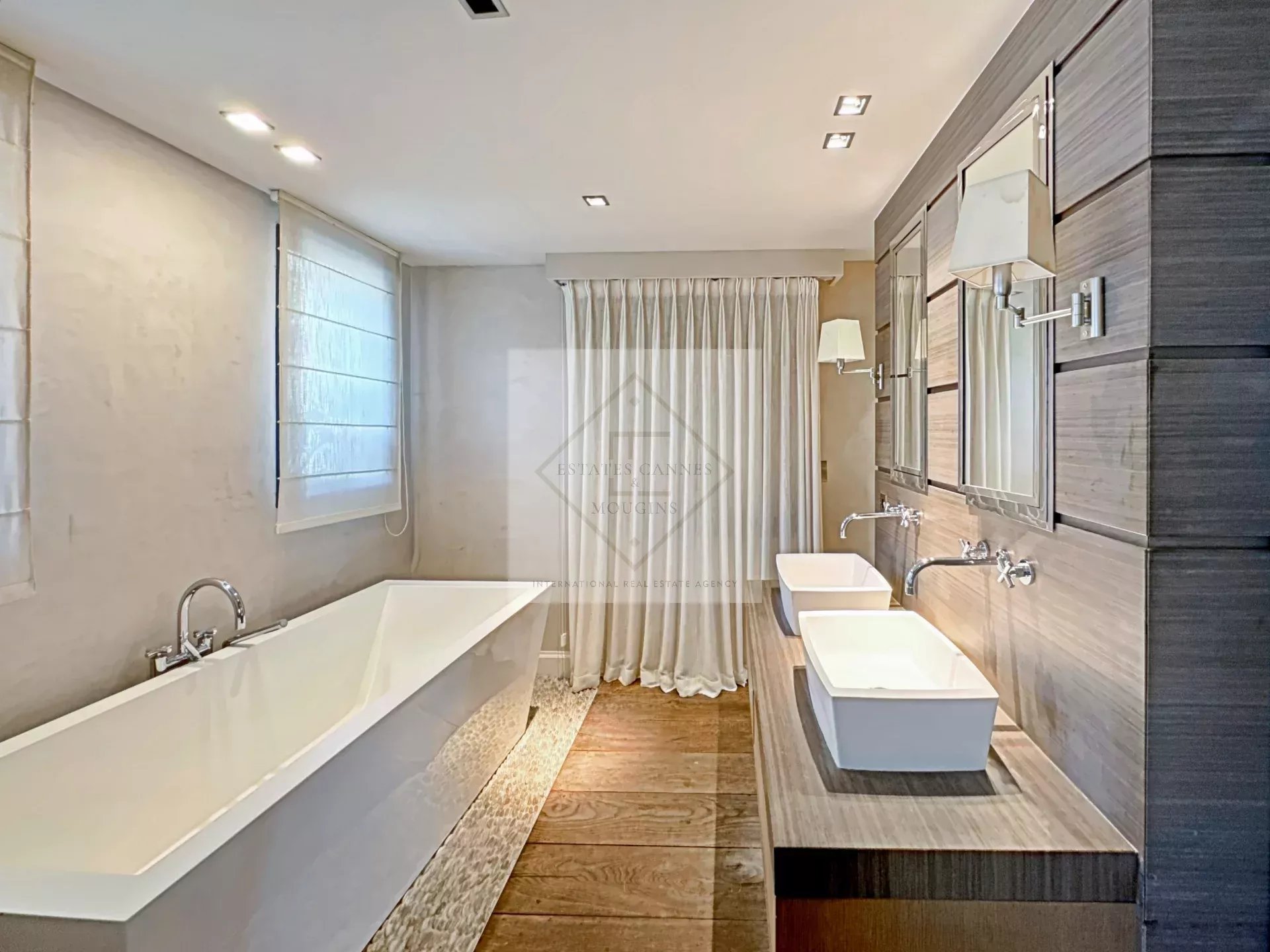 Unique villa avec piscine Bd Croisette Cannes — photo 14