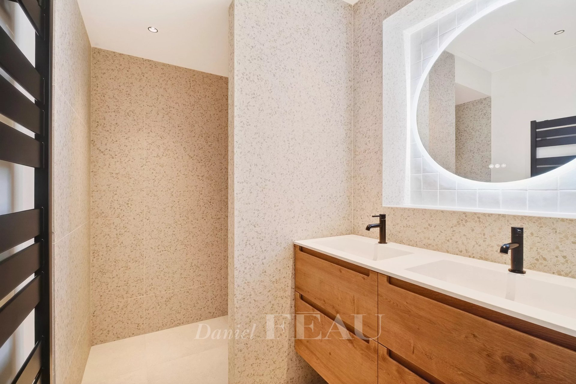 2 Bedroom Apartment/Flat's Image 10