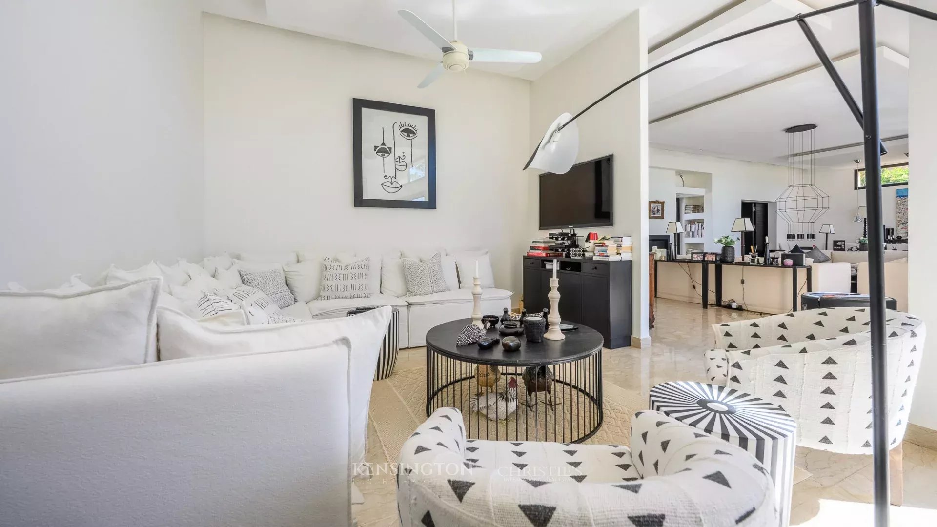 4 Bedroom Villa/Townhouse's Image 14