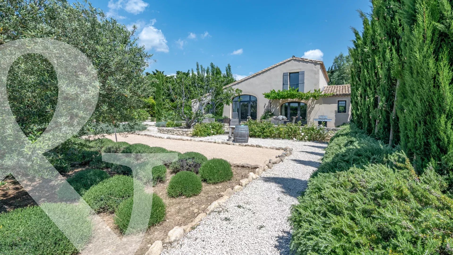 EN CAMPAGNE AU CALME ABSOLU