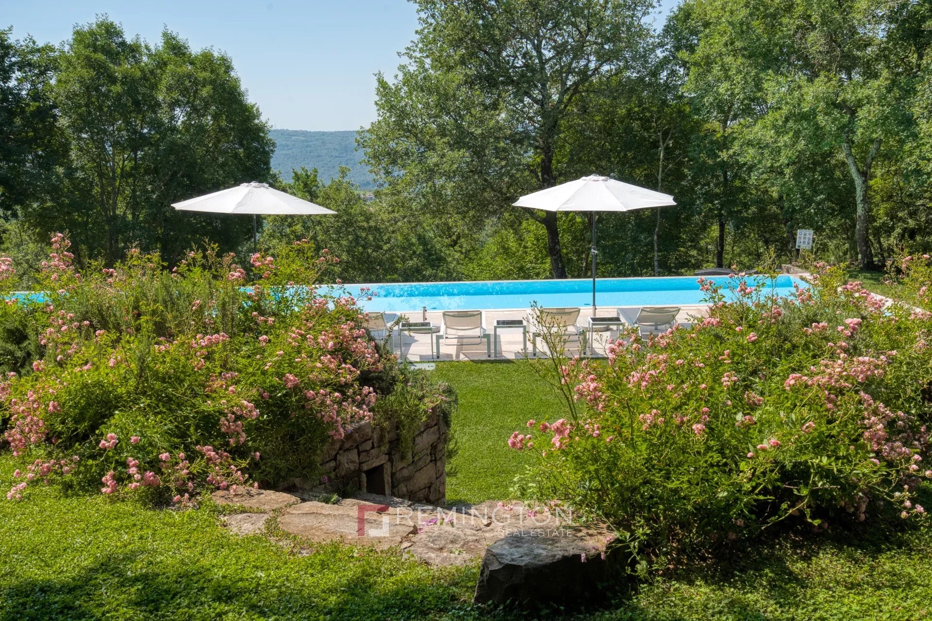 3 Bedroom Villa/Townhouse's Image 26