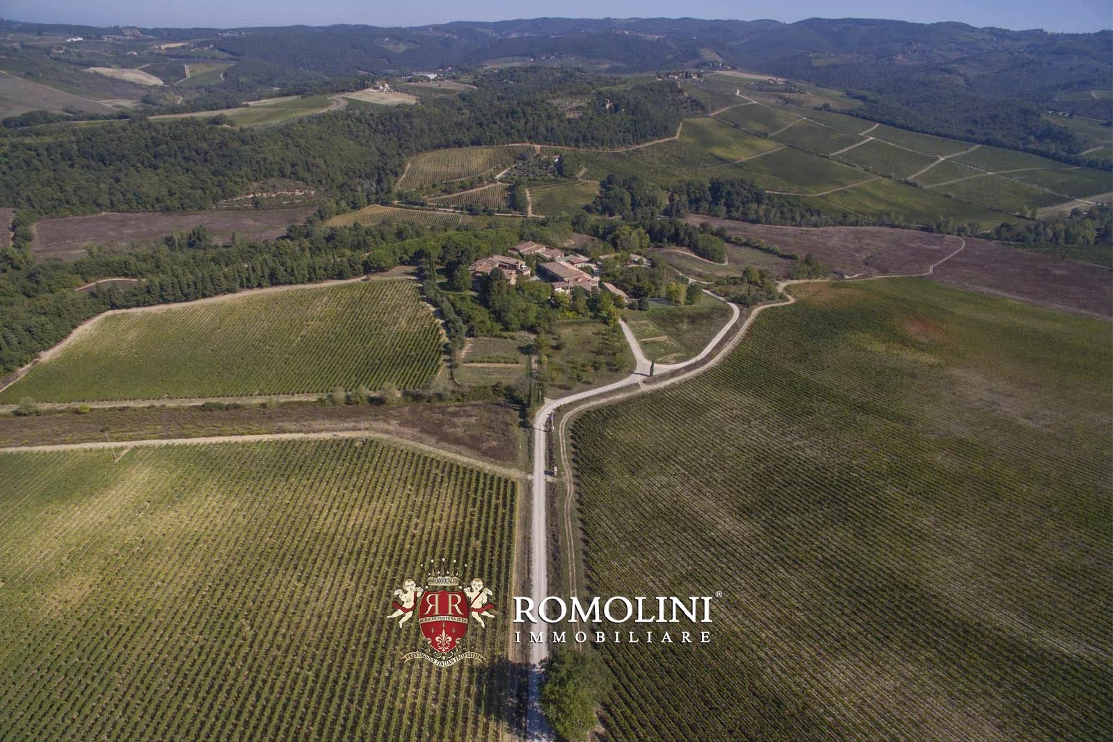 10 Bedroom Vineyard's Image 13