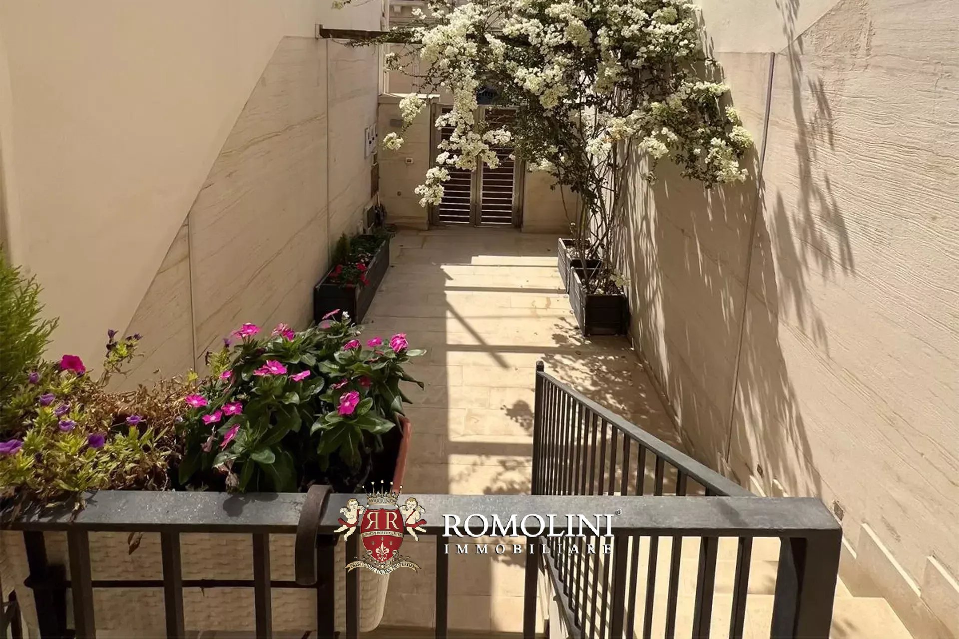 3 Bedroom Villa/Townhouse's Image 8