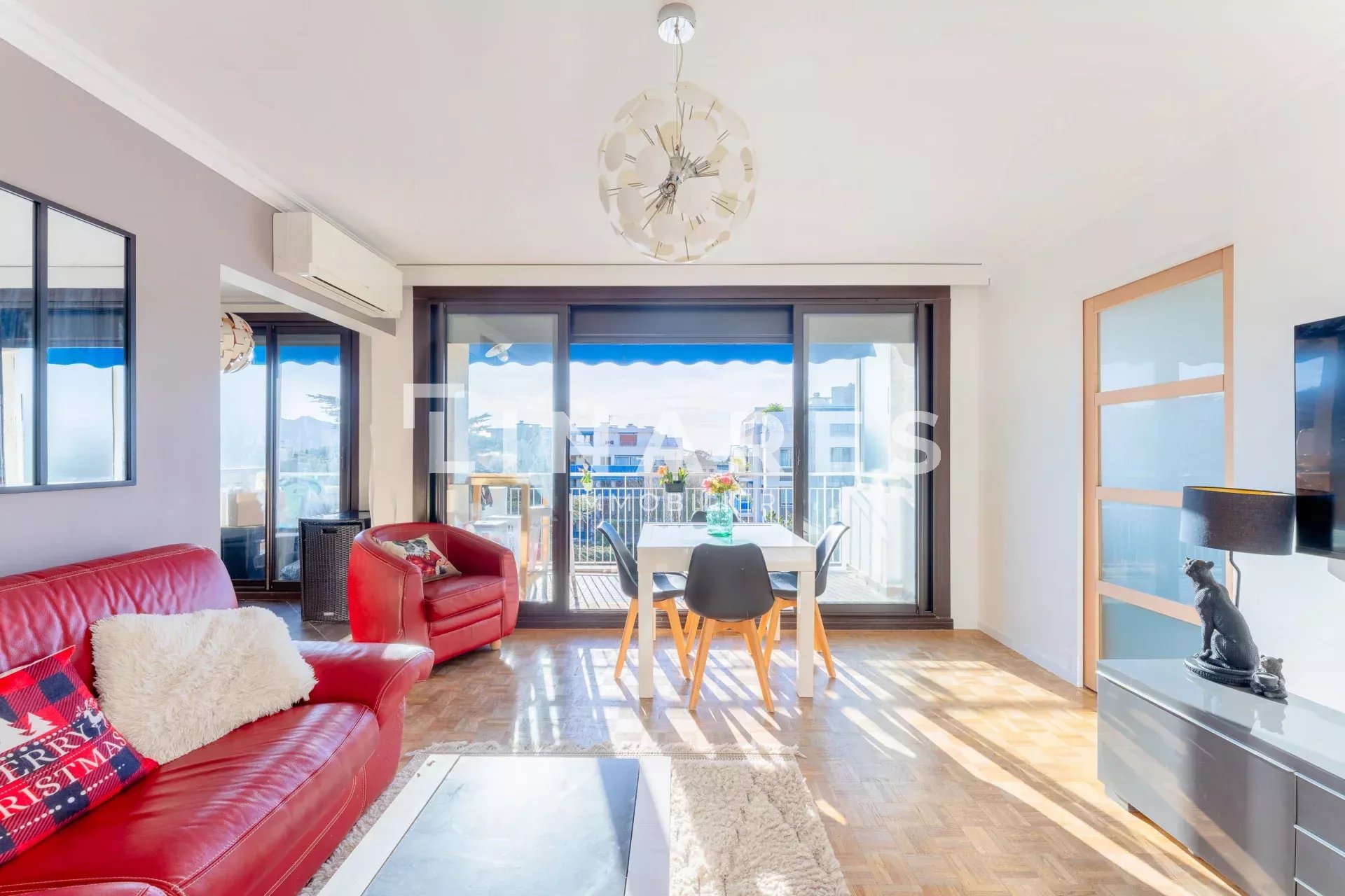VIE PAISIBLE - Appartement T4 de 92 m2  + Terrasse - 13009