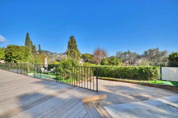Vallauris near Cannes, beautiful fully renovated villa — photo 6