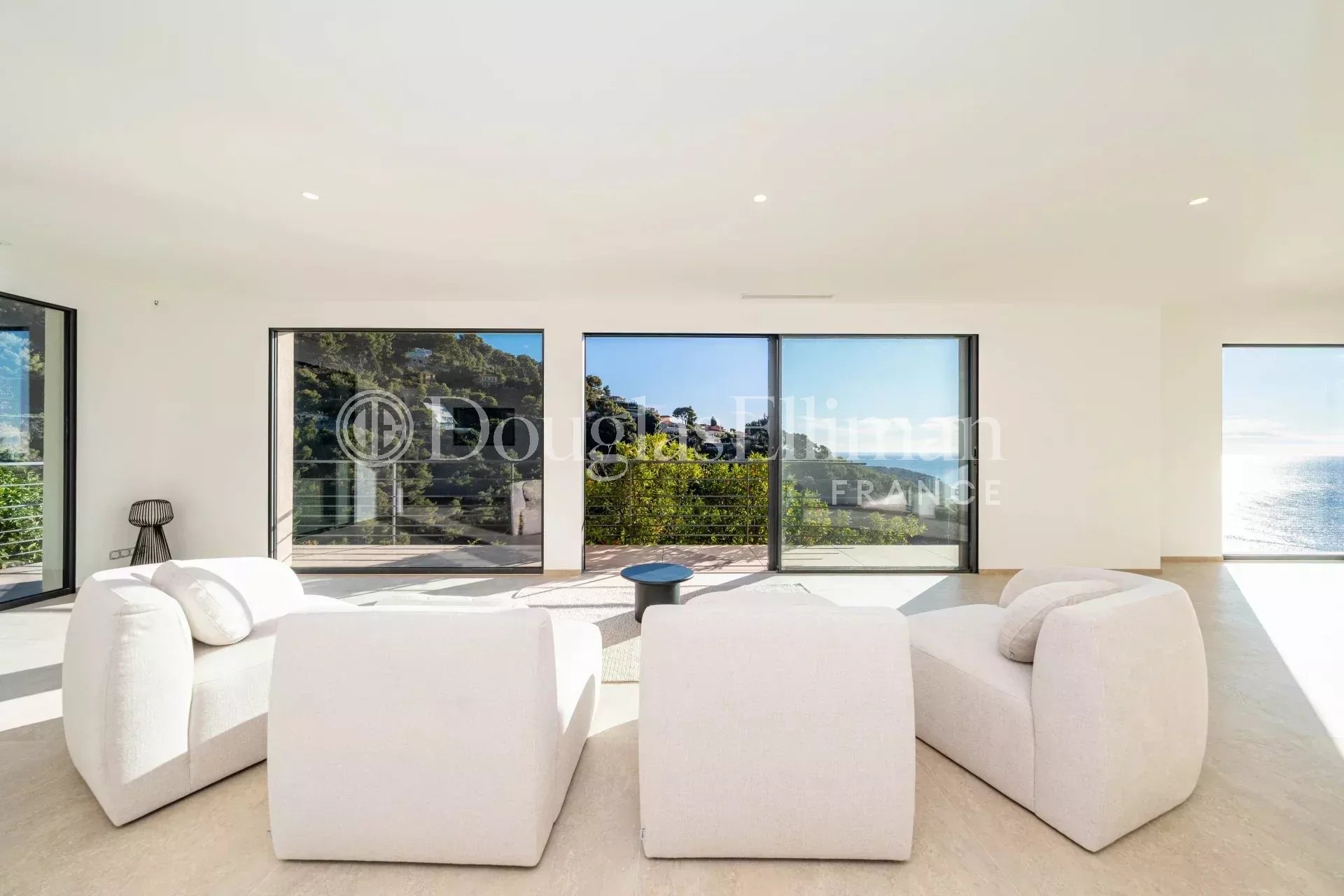 Roquebrune-Cap-Martin – Superbe villa contemporaine - Image nᵒ3