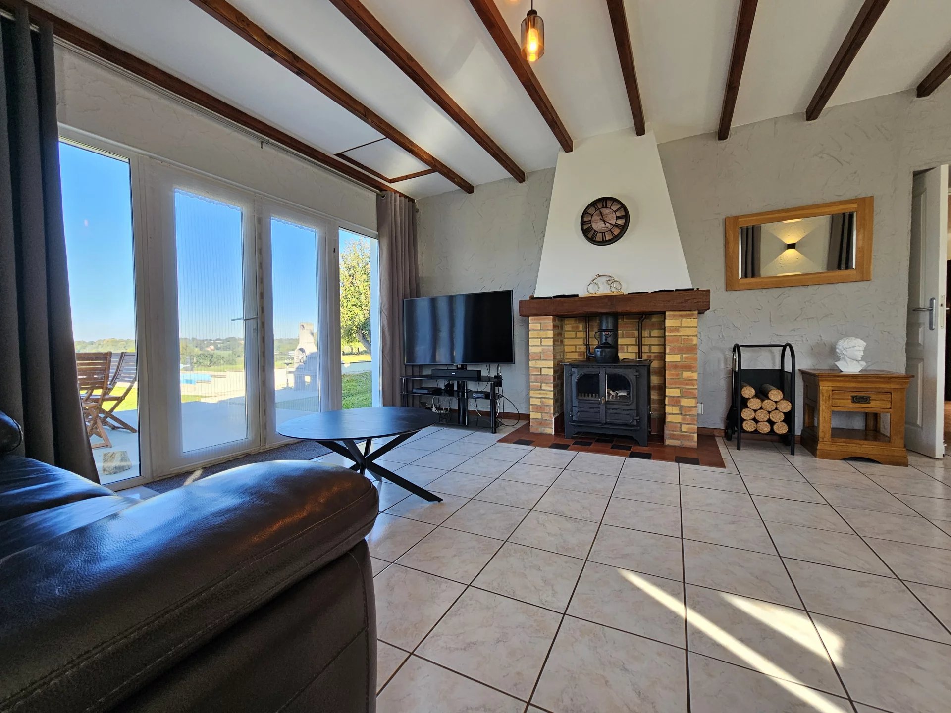 House in Saulgond - Image 3