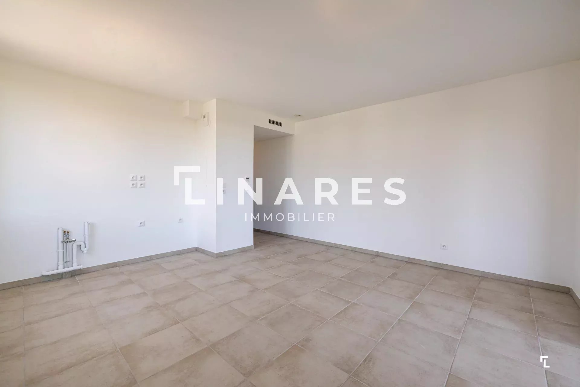 L'ENVY - T2 de 44m2 - Parking - 13009