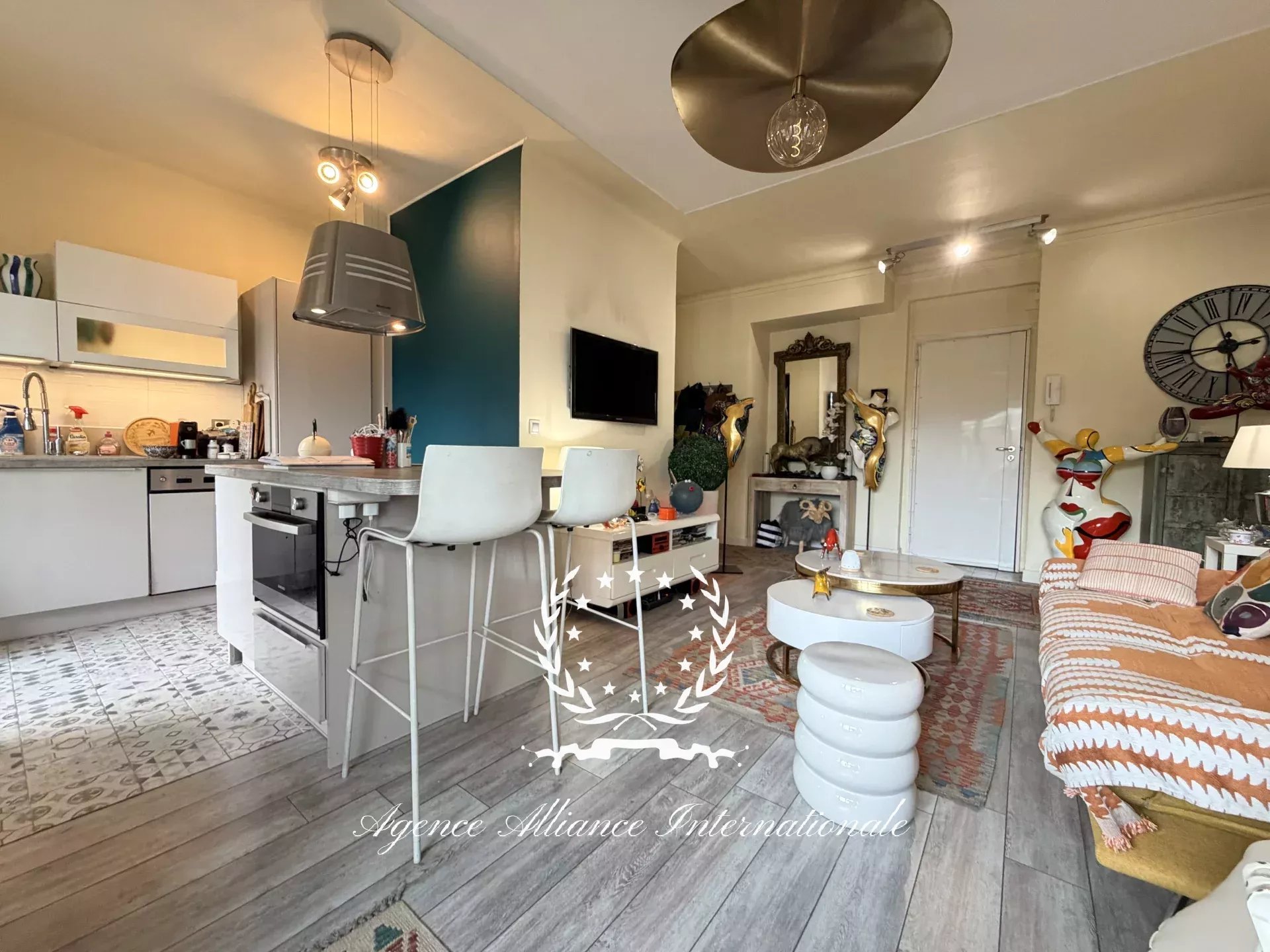 2 pieces 52m2 - terrasse - 10min centre ville