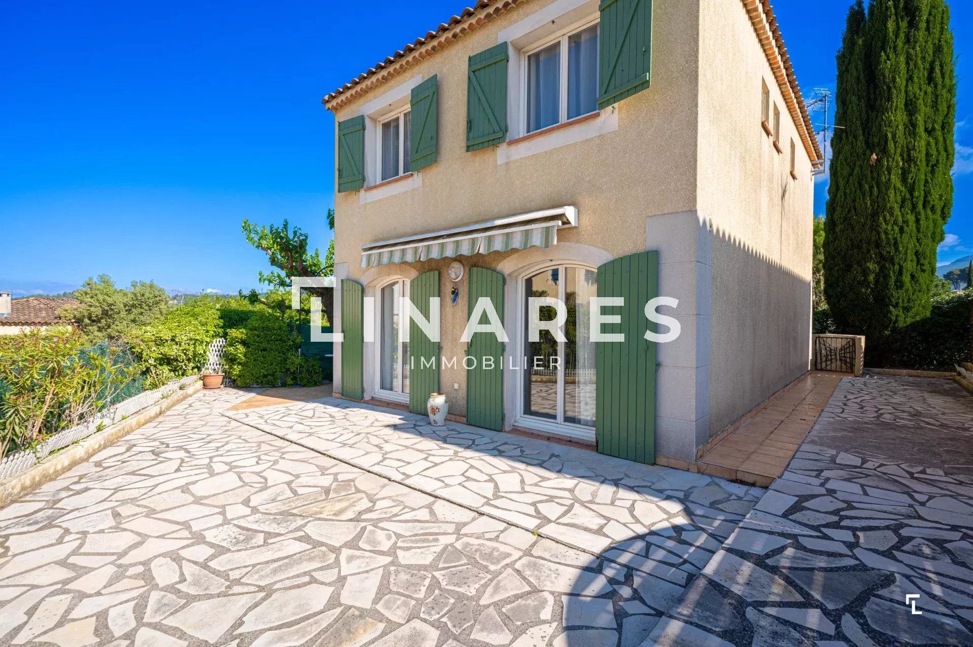 LA LUMINEUSE - Villa T4 de 110m² - Sous sol 16m² - Garage 18m² - Jardin 280m² - 13011 LES CAMOINS