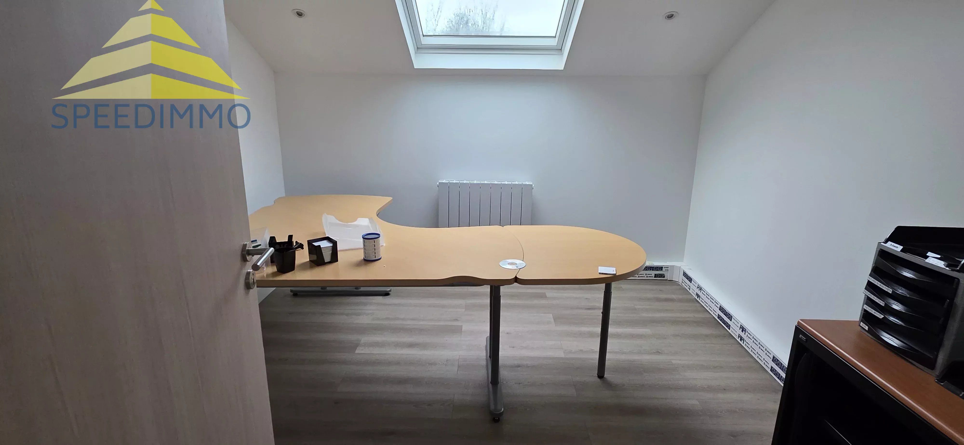 BÂTIMENT INDÉPENDANT RÉCENT (2022)