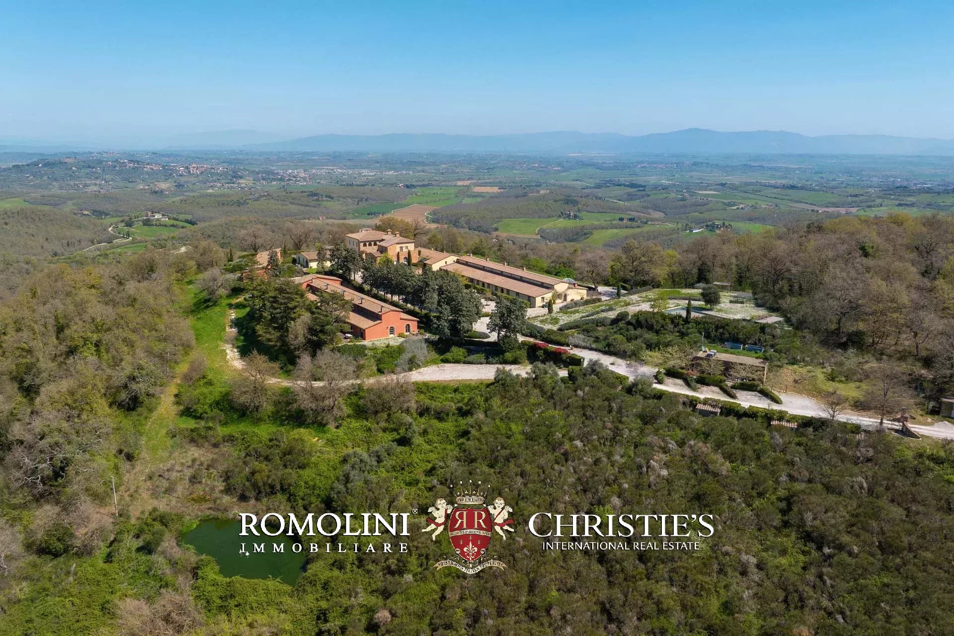 LUXUSANLAGE MIT 19 WOHNUNGEN IN DER TOSKANA, VAL D'ORCIA