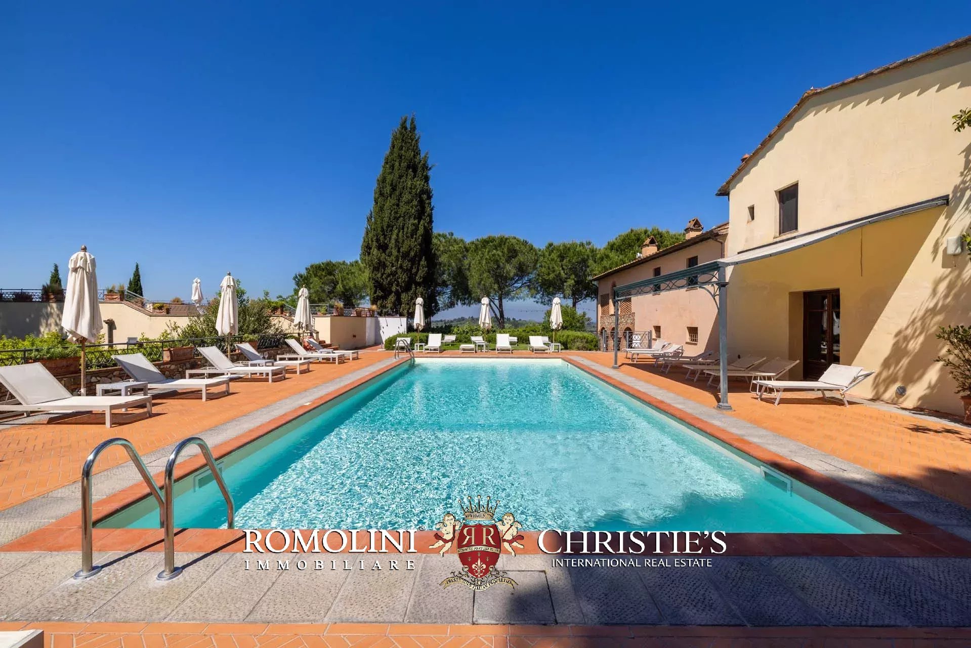 37 Bedroom Villa/Townhouse's Image 19