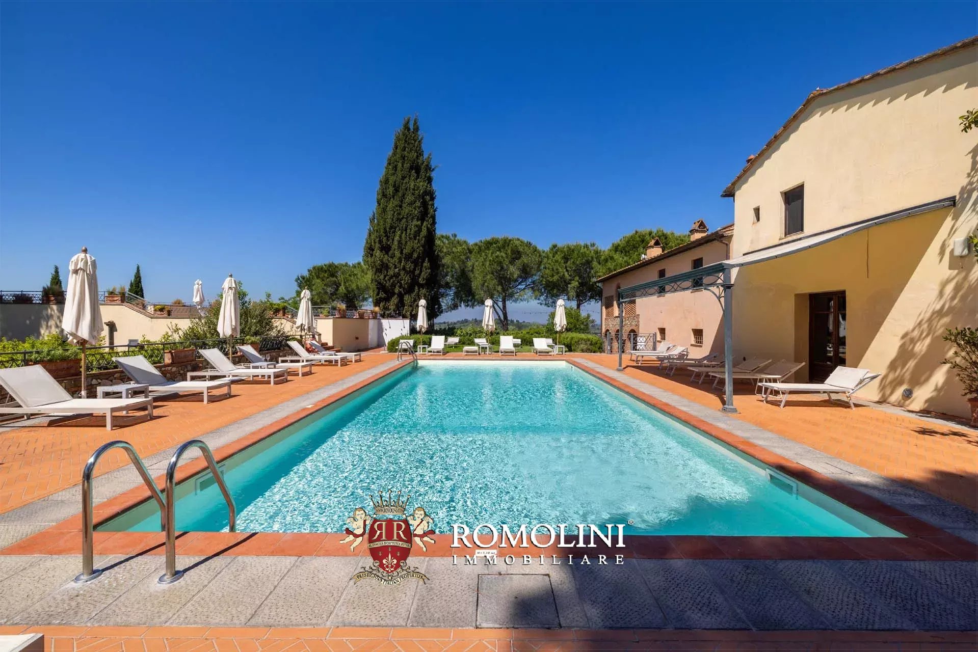 37 Bedroom Villa/Townhouse's Image 19