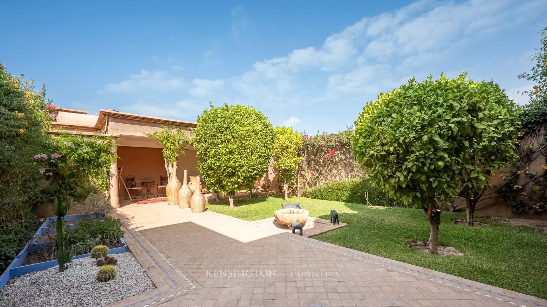 4 Bedroom Villa/Townhouse's Image 39