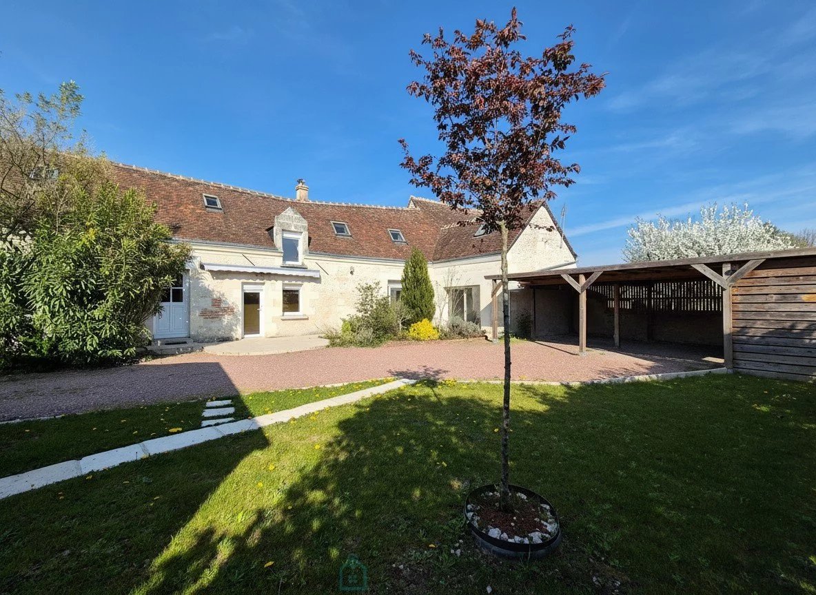 LONGÈRE TOURANGELLE XIXe  Charme, 3 chambres, terrasse sud, jardin, atelier