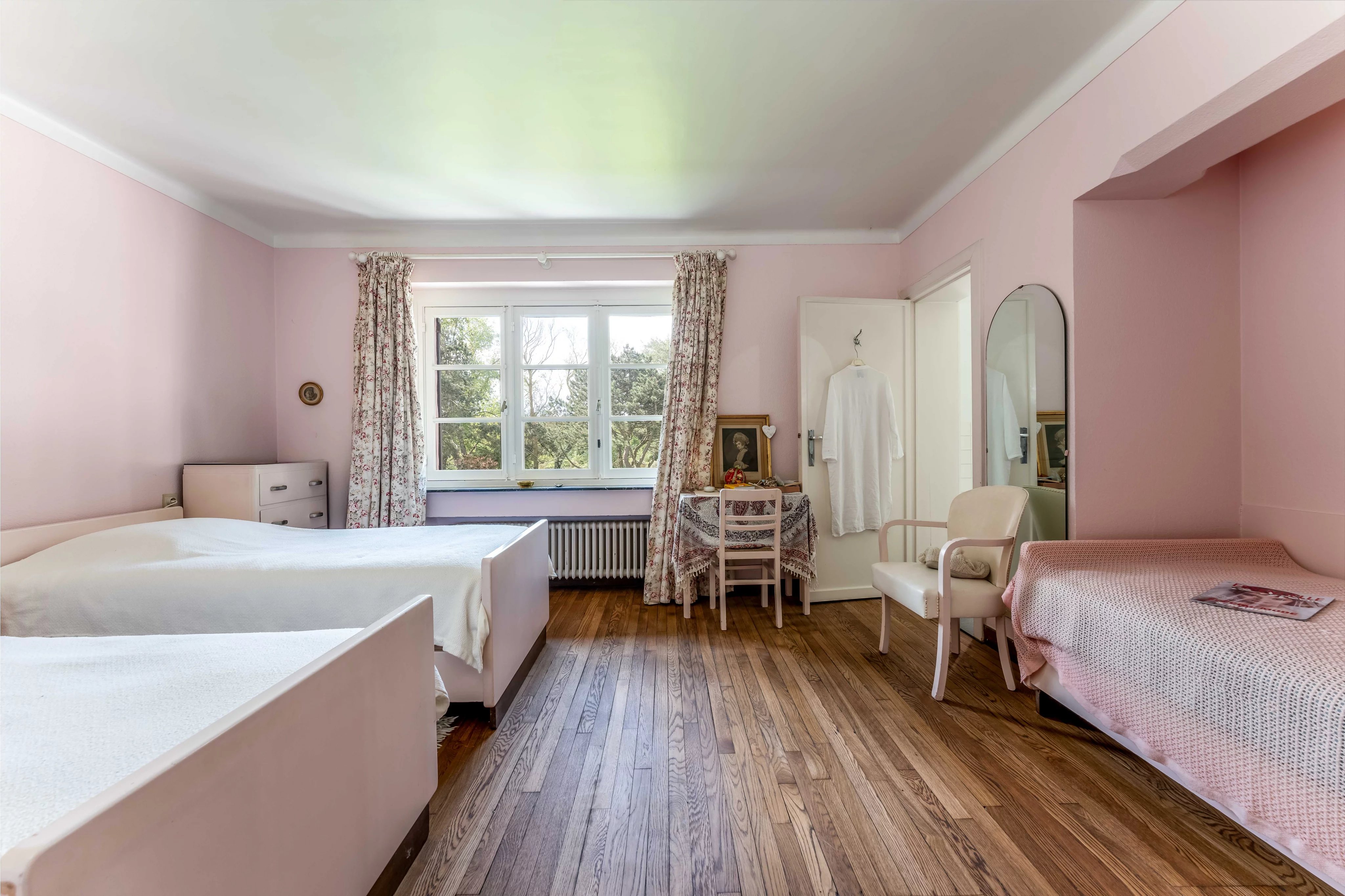 LE ZOUTE: VILLA  ATTENANTE AU ZWIN