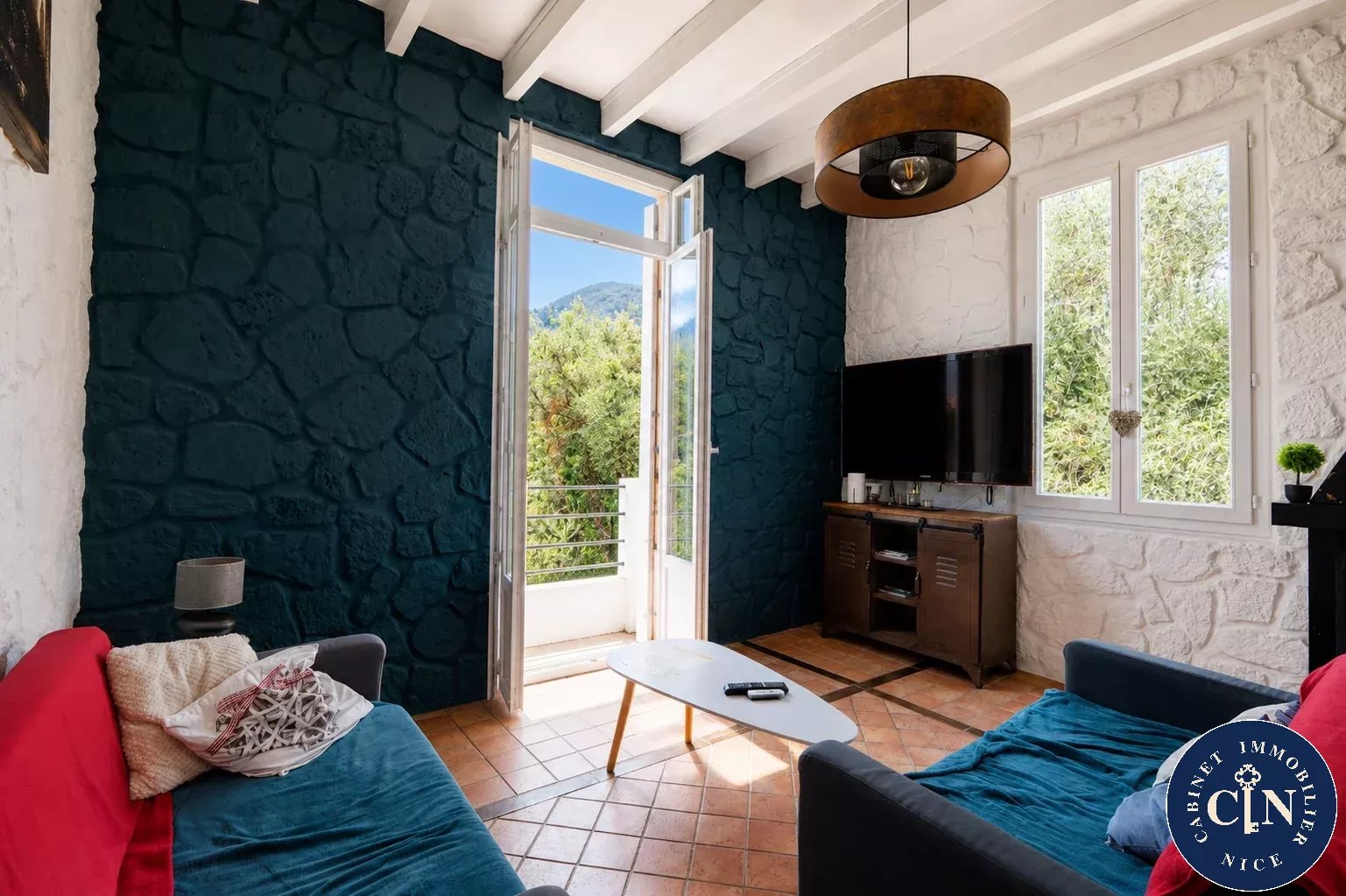 5 pièces 115 m² - Piscine poutres apparentes - Peille — photo 9