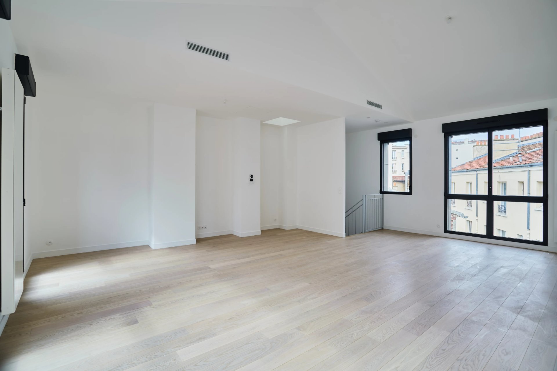 5 Bedroom Villa/Townhouse's Image 7